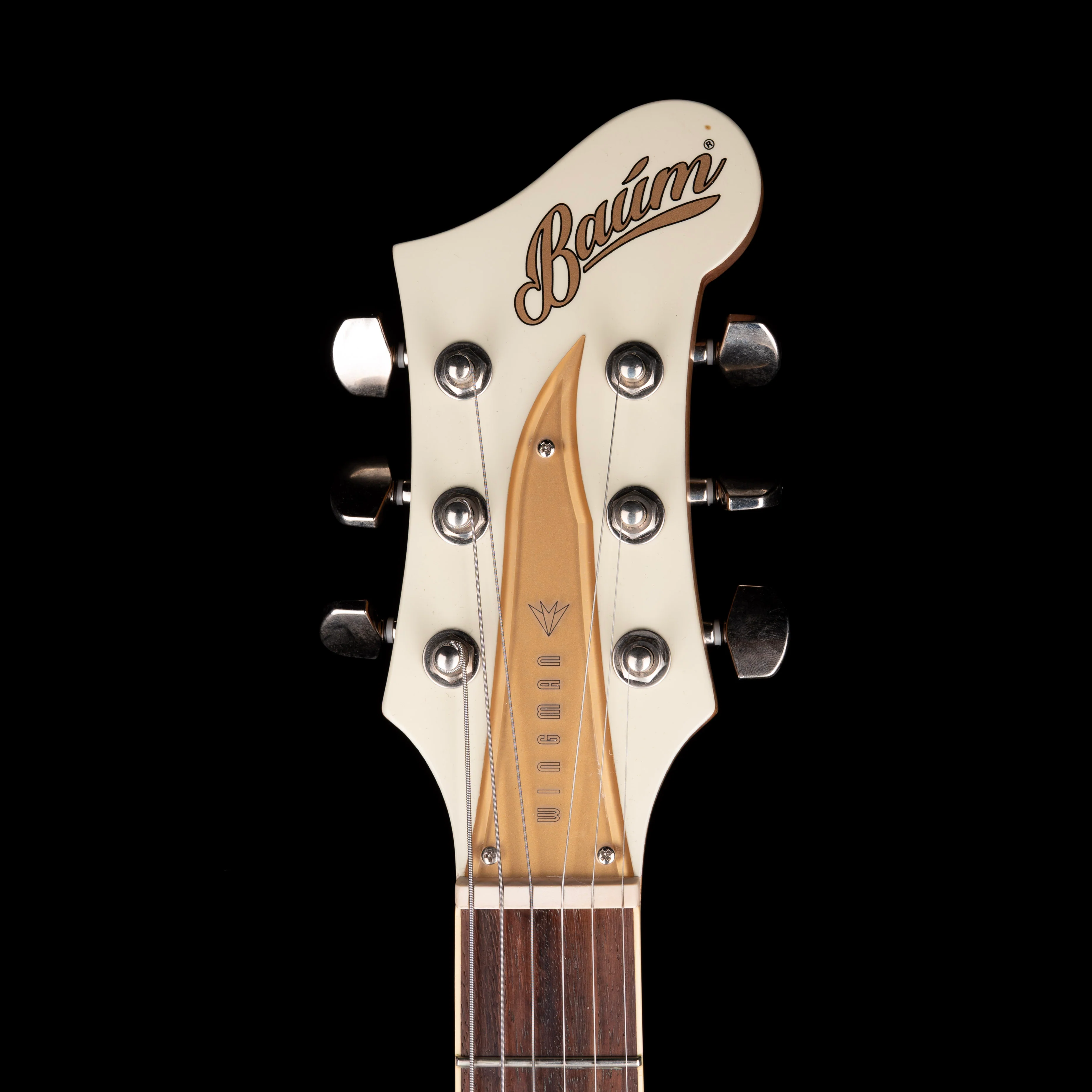 Pre Owned Baum Guitars Wingman Vintage White with OHSC - Image 12