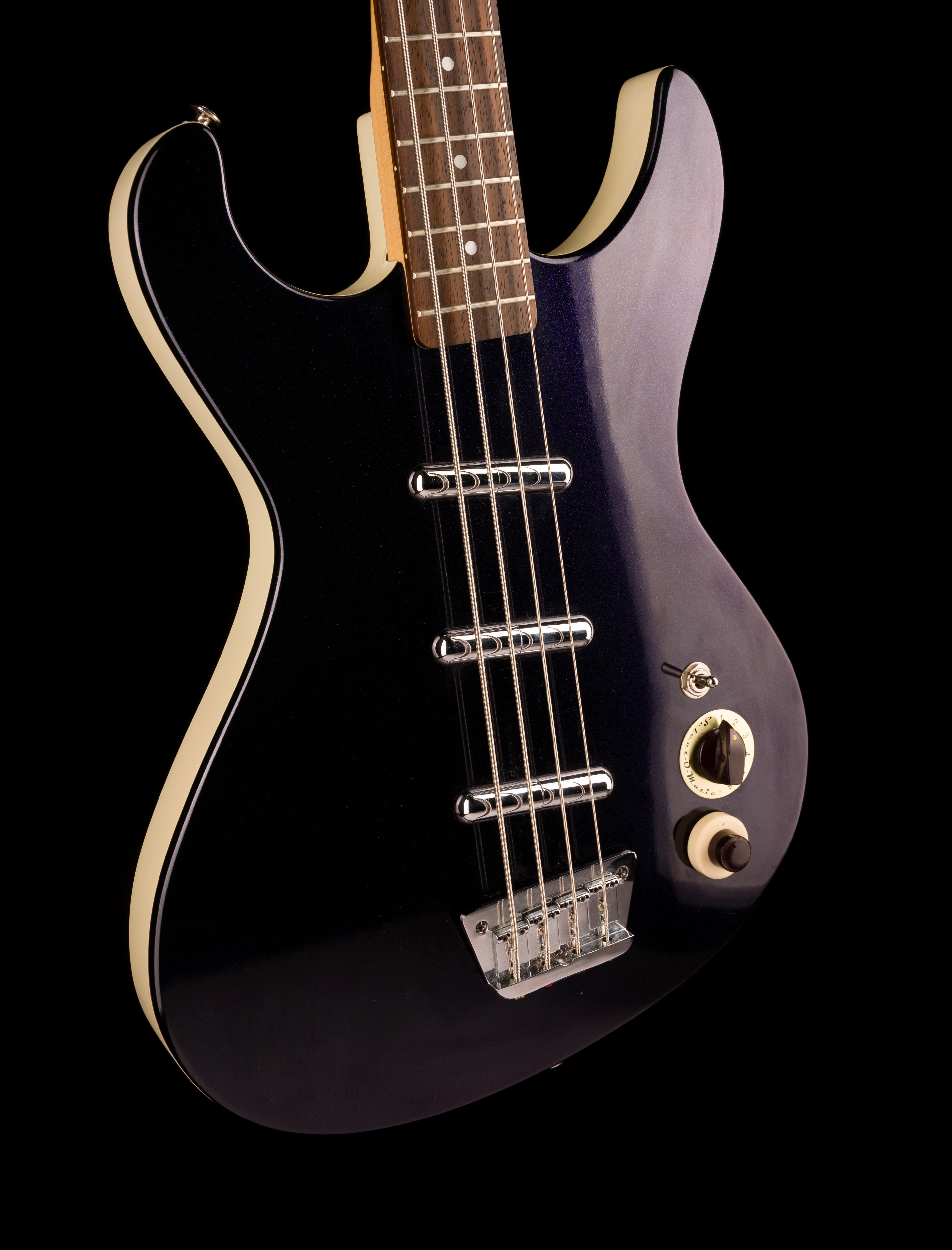 Pre Owned Danelectro Hodad Bass Blue Sparkle With Gig Bag - Image 10