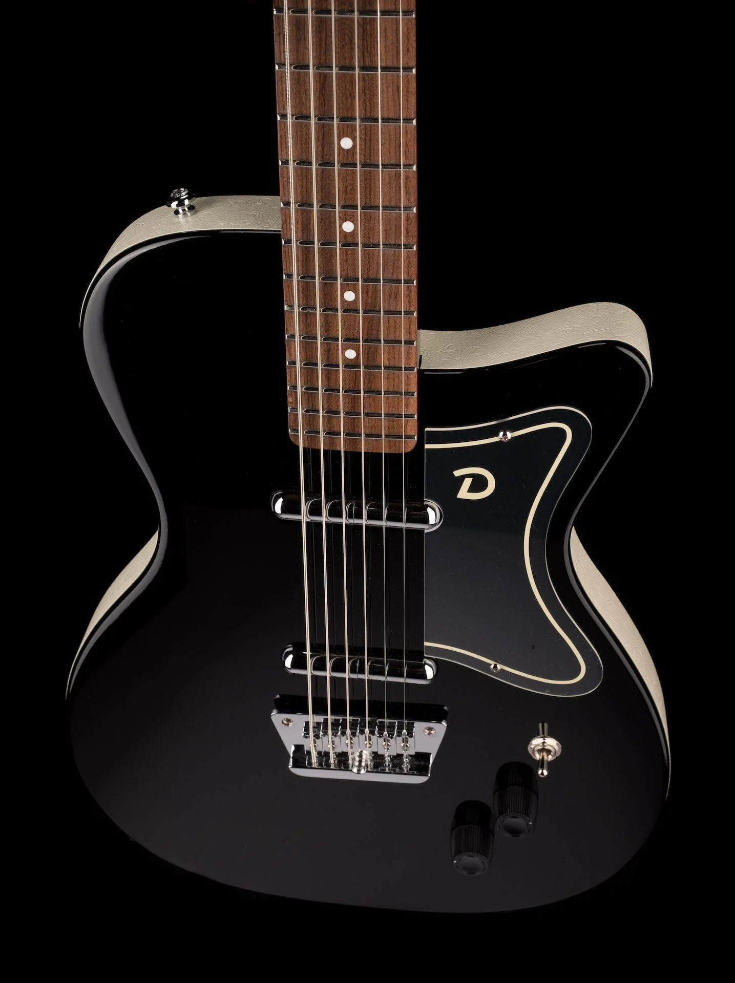 Pre Owned Danelectro U-2 ‘56 Baritone Made in Korea Black - Image 4