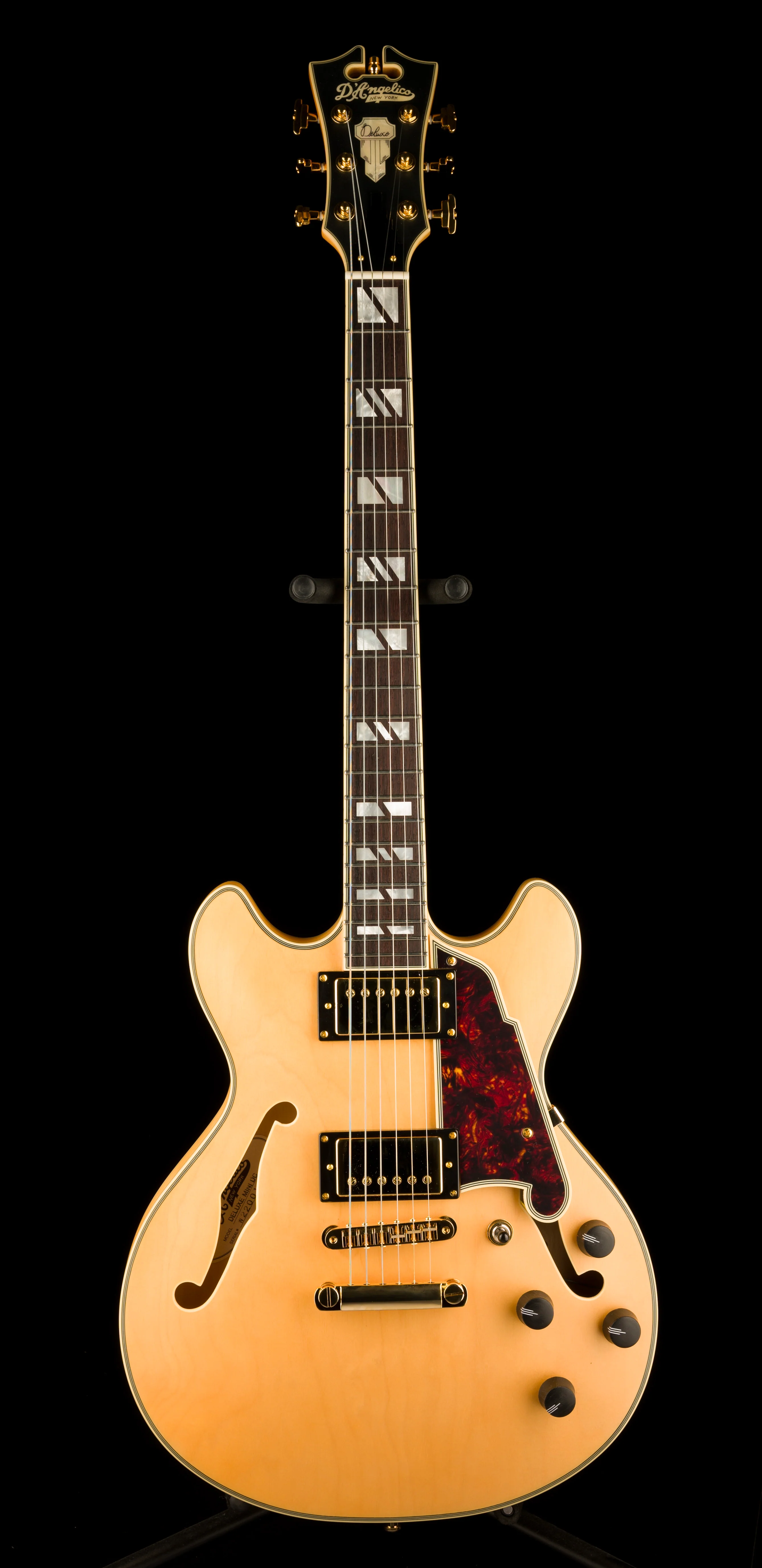 Pre Owned D'Angelico Deluxe Mini DC Natural With OHSC - Image 2