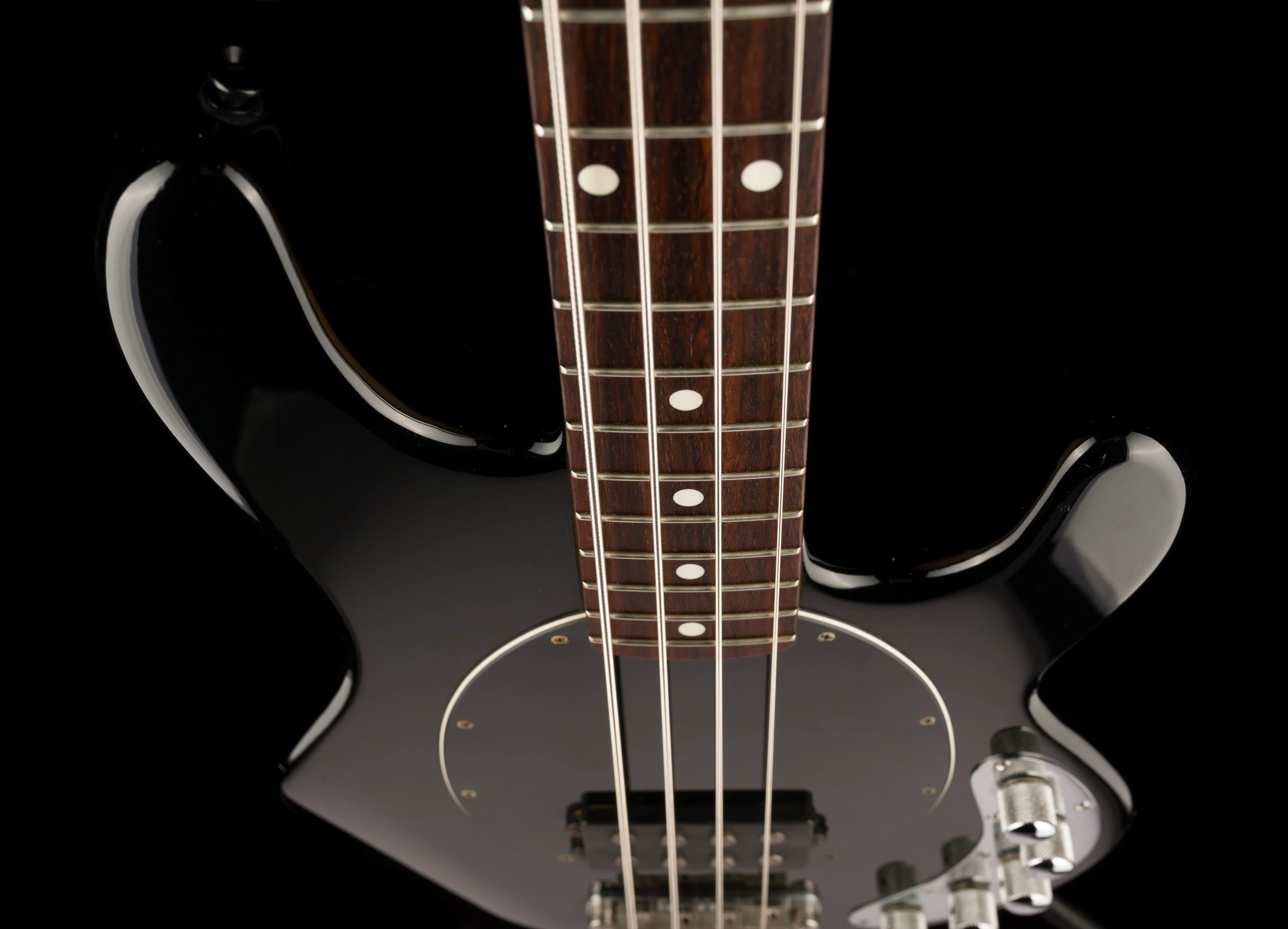 Pre Owned 2006 Ernie Ball Music Man StingRay 3-EQ H Piezo Black With OHSC - Image 8