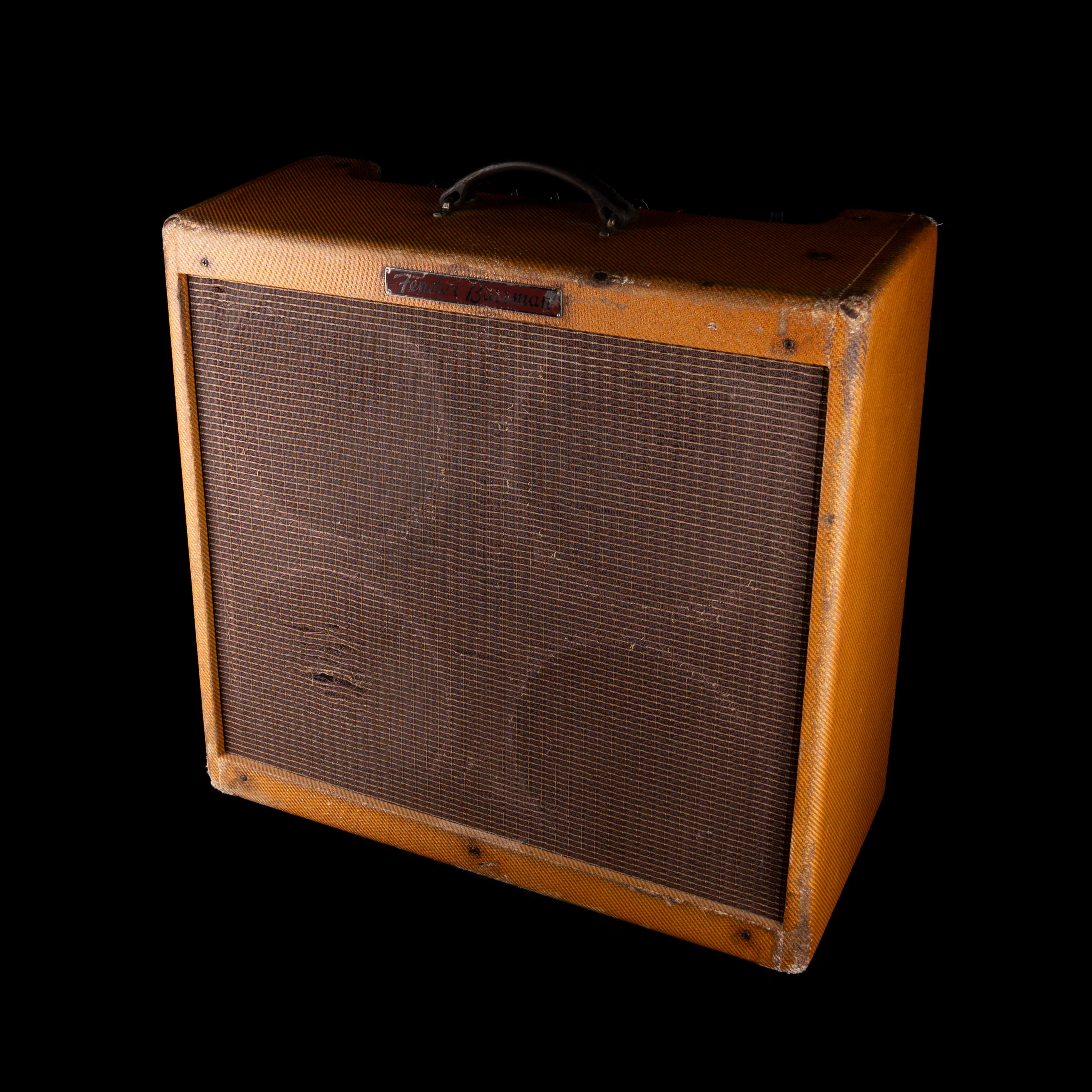 Pre Owned Fender Custom Shop Limited Edition '59 Bassman Relic Lacquered Tweed Modified Tube Guitar Amp Combo with Cover - Image 2