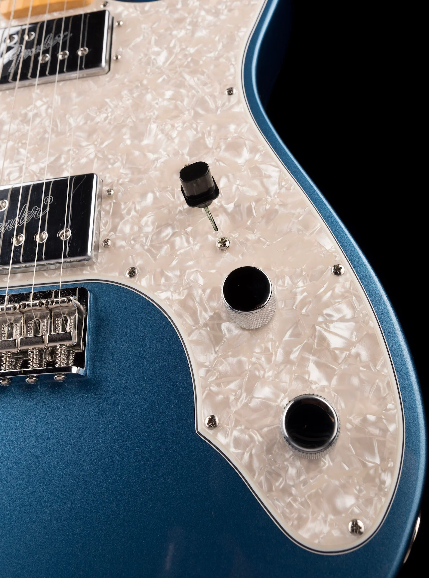 Pre Owned Fender American Vintage II '72 Telecaster Thinline Lake Placid Blue With OHSC - Image 8