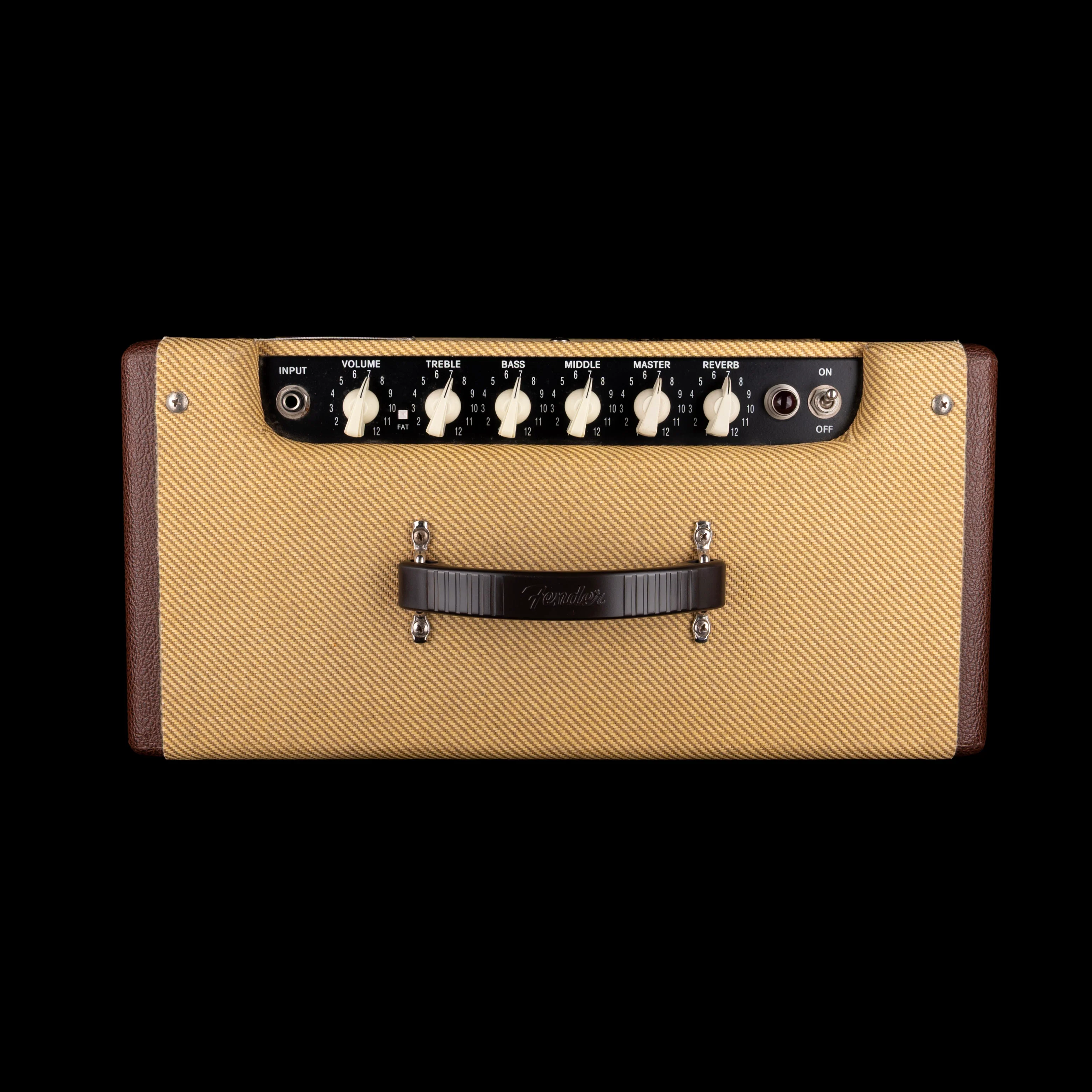 Pre Owned Fender Blues Junior III - Chocolate Tweed Two-Tone FSR (Fender Special Run) Guitar Amp Combo - Image 3