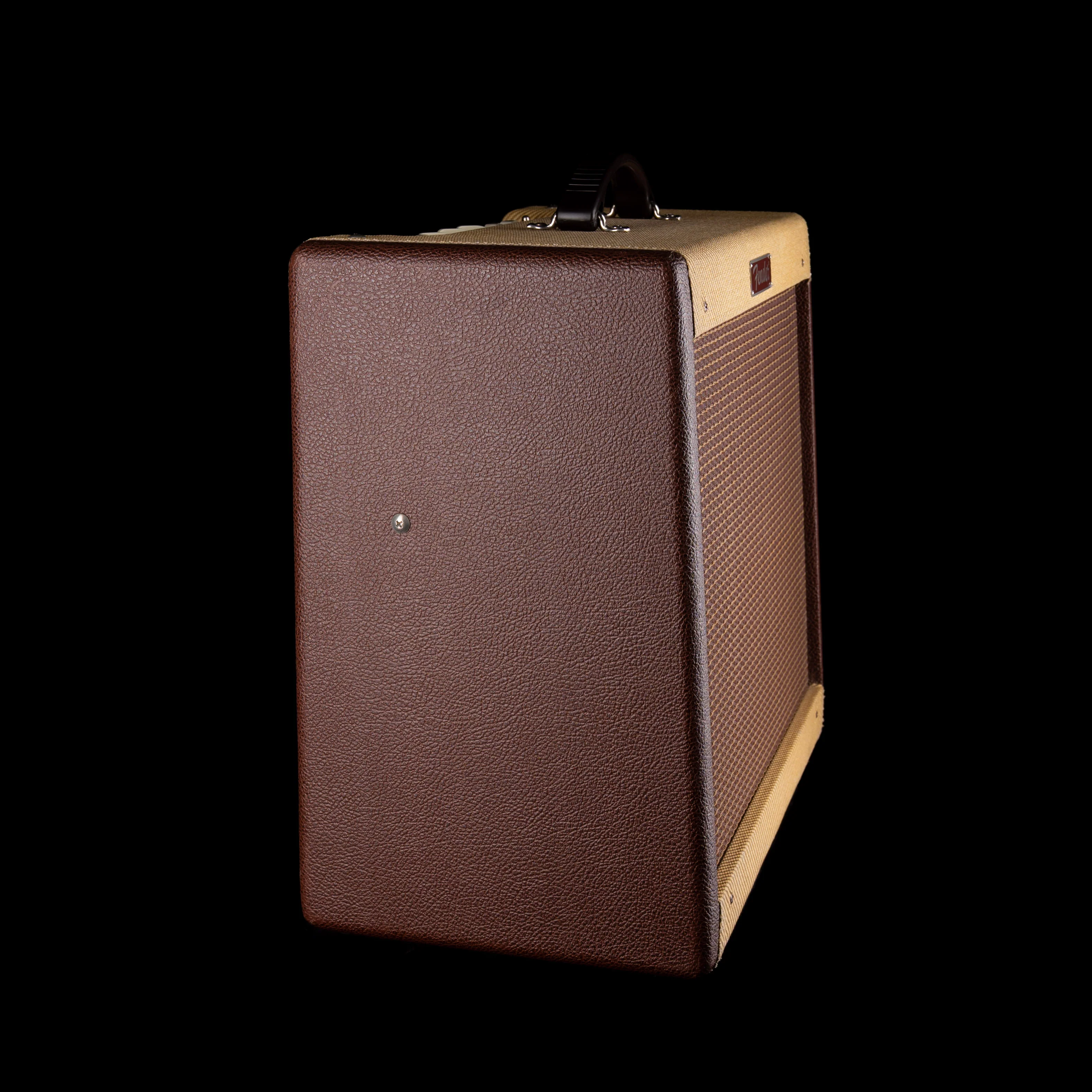 Pre Owned Fender Blues Junior III - Chocolate Tweed Two-Tone FSR (Fender Special Run) Guitar Amp Combo - Image 6
