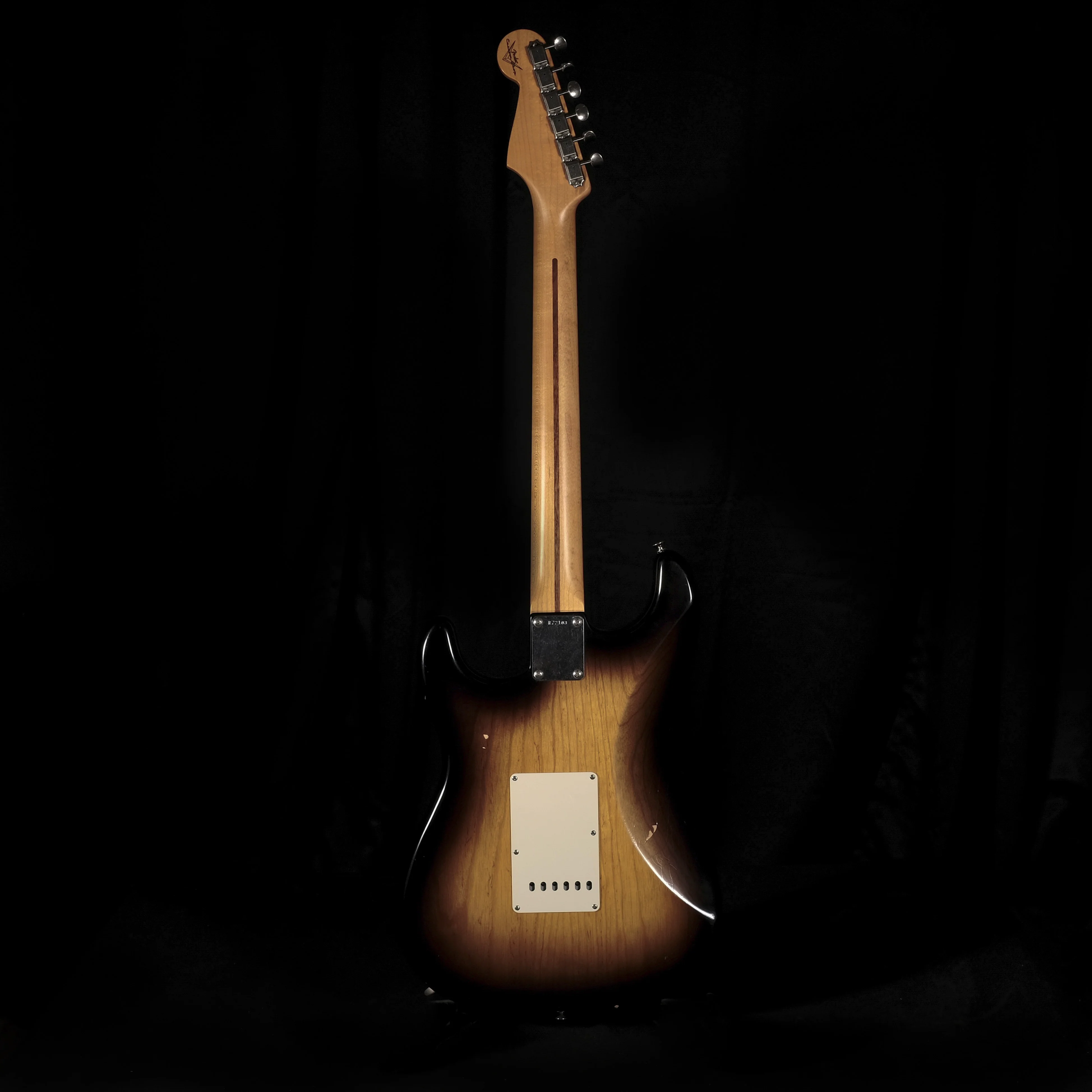 Pre Owned '13 Fender Custom Shop '55 Closet Classic Stratocaster 2 Tone Sunburst C of A OHSC - Image 10