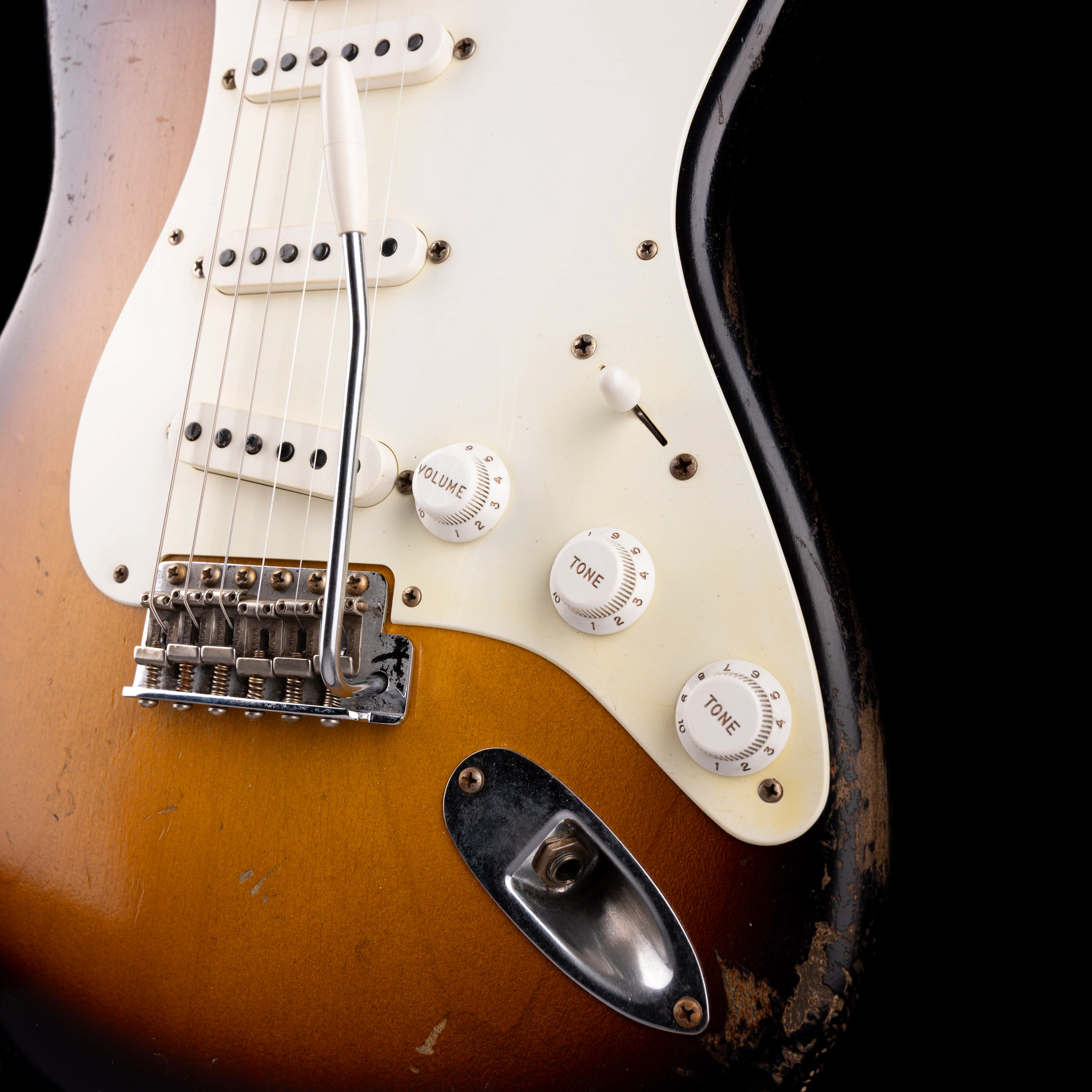 Pre Owned Fender Custom Shop Masterbuilt Carlos Lopez 1956 Stratocaster Relic 2-Tone Sunburst With OHSC - Image 5