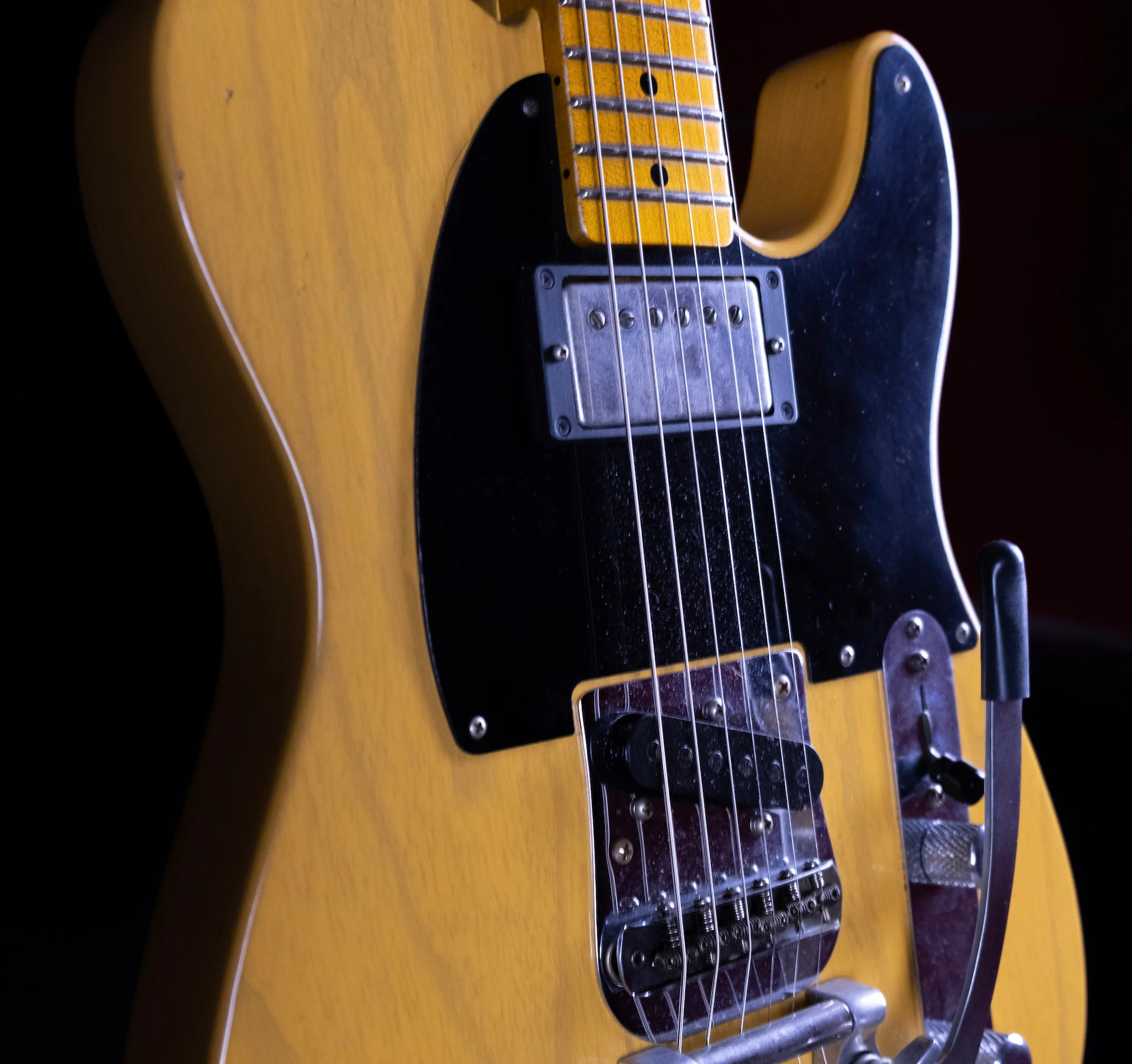 Used '20 Fender Custom Shop 50's Vibra Telecaster Journeyman Relic Butterscotch Blonde w Bigsby & OHSC - Image 4