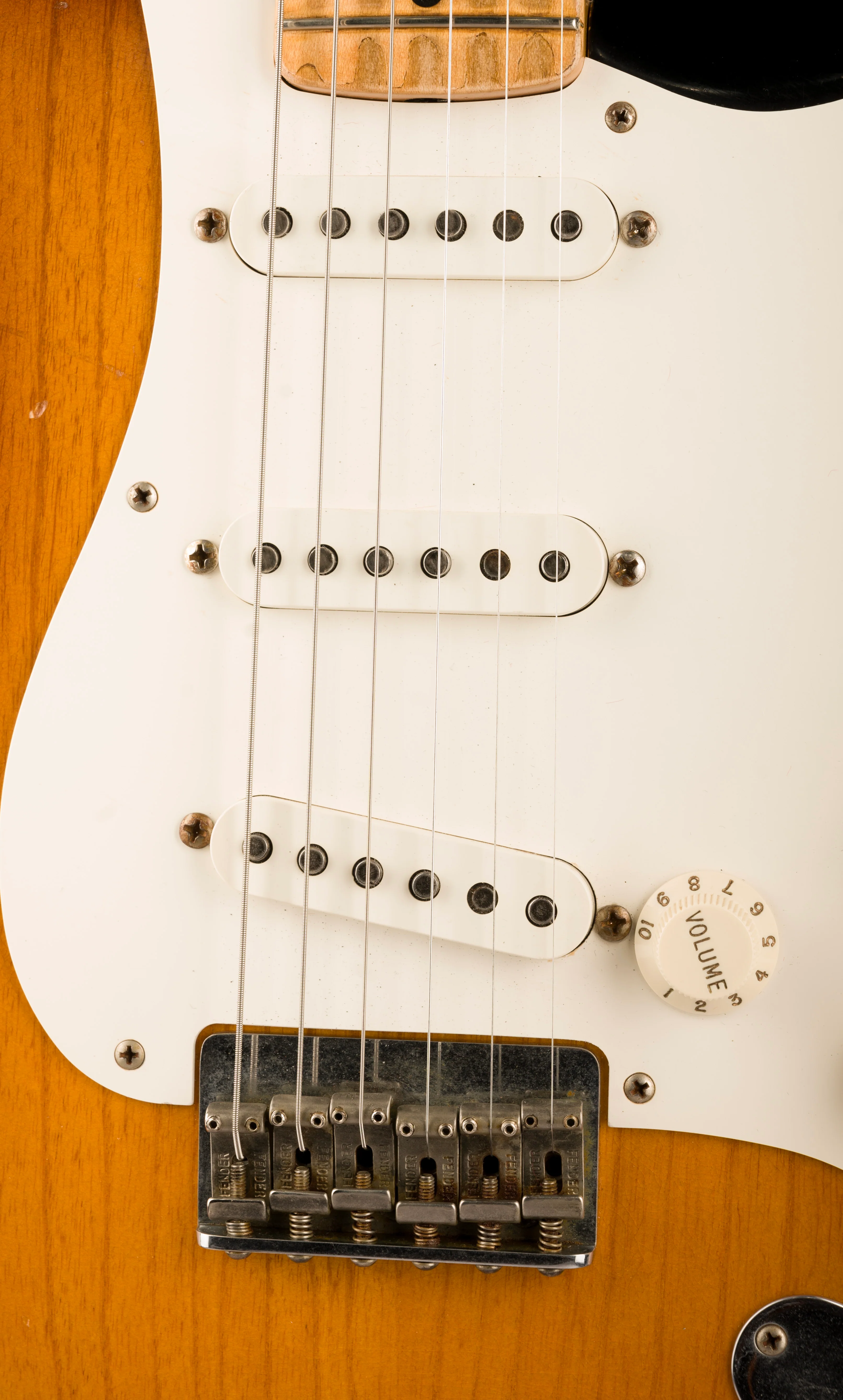 Pre Owned Fender Custom Shop Masterbuilt Stephen Stern '50s Stratocaster 2-Tone Sunburst With OHSC - Image 7