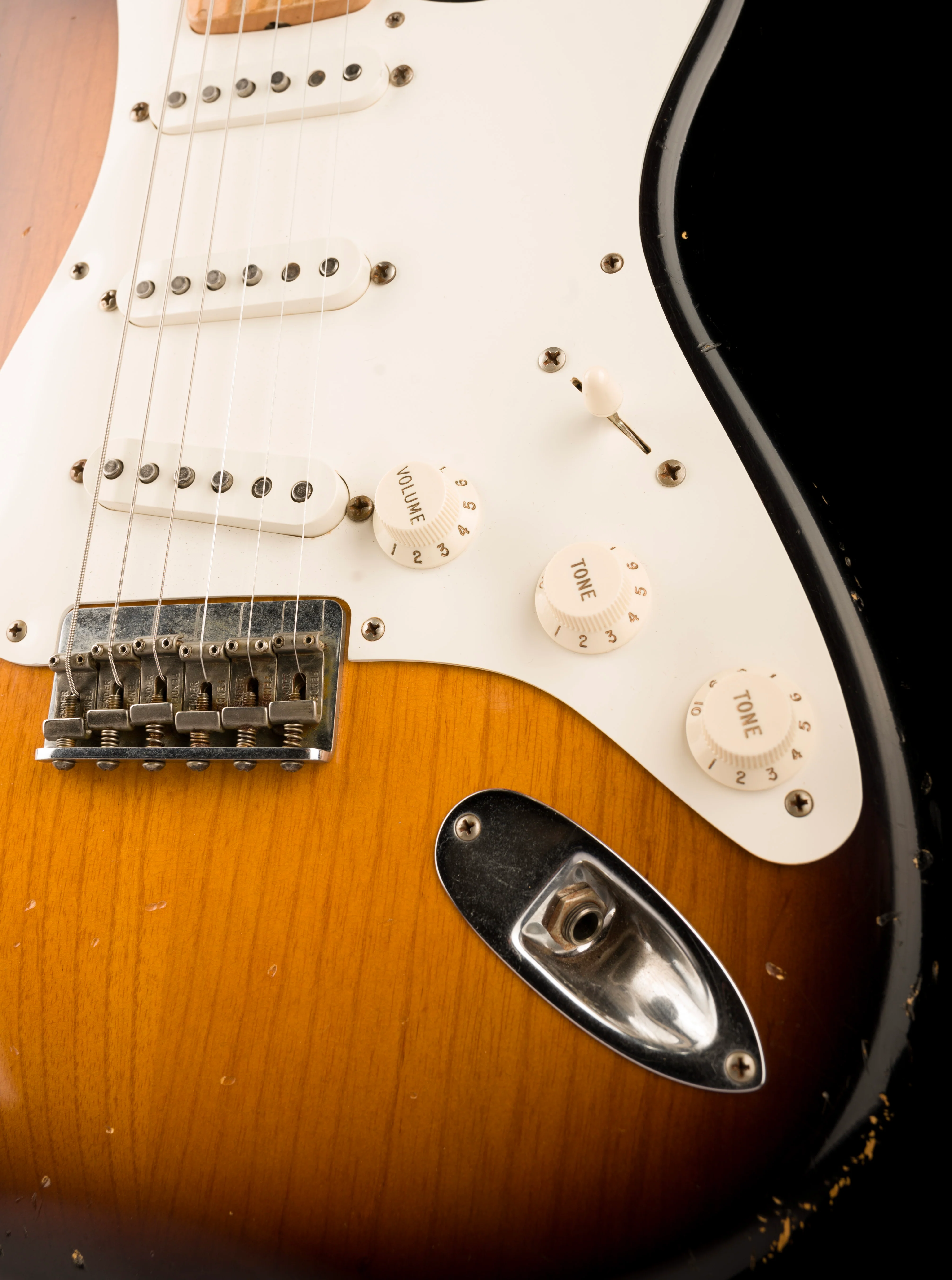 Pre Owned Fender Custom Shop Masterbuilt Stephen Stern '50s Stratocaster 2-Tone Sunburst With OHSC - Image 8