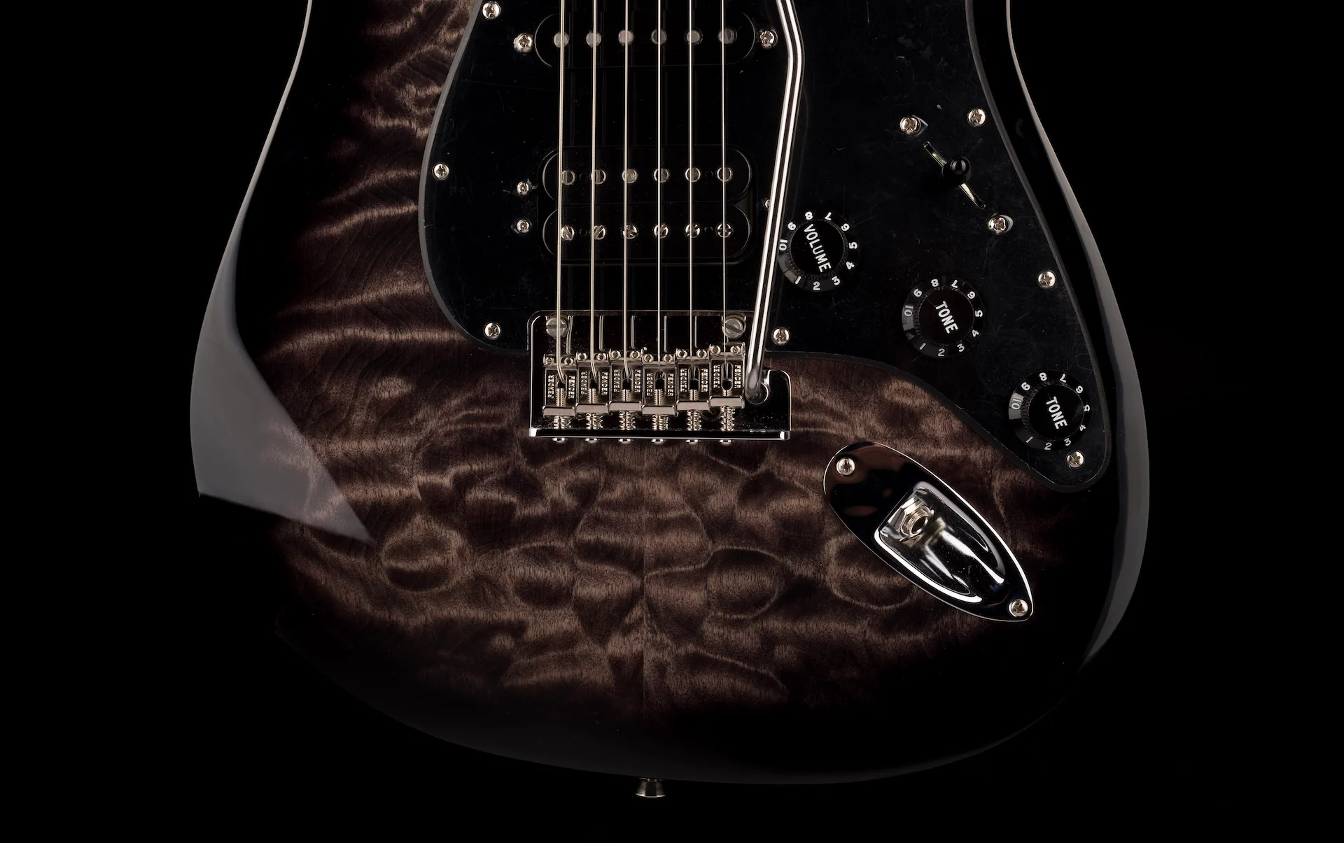 Pre Owned 2019 Fender Limited Edition American QMT Stratocaster HSS Pale Moon Trans Black With OHSC - Image 5