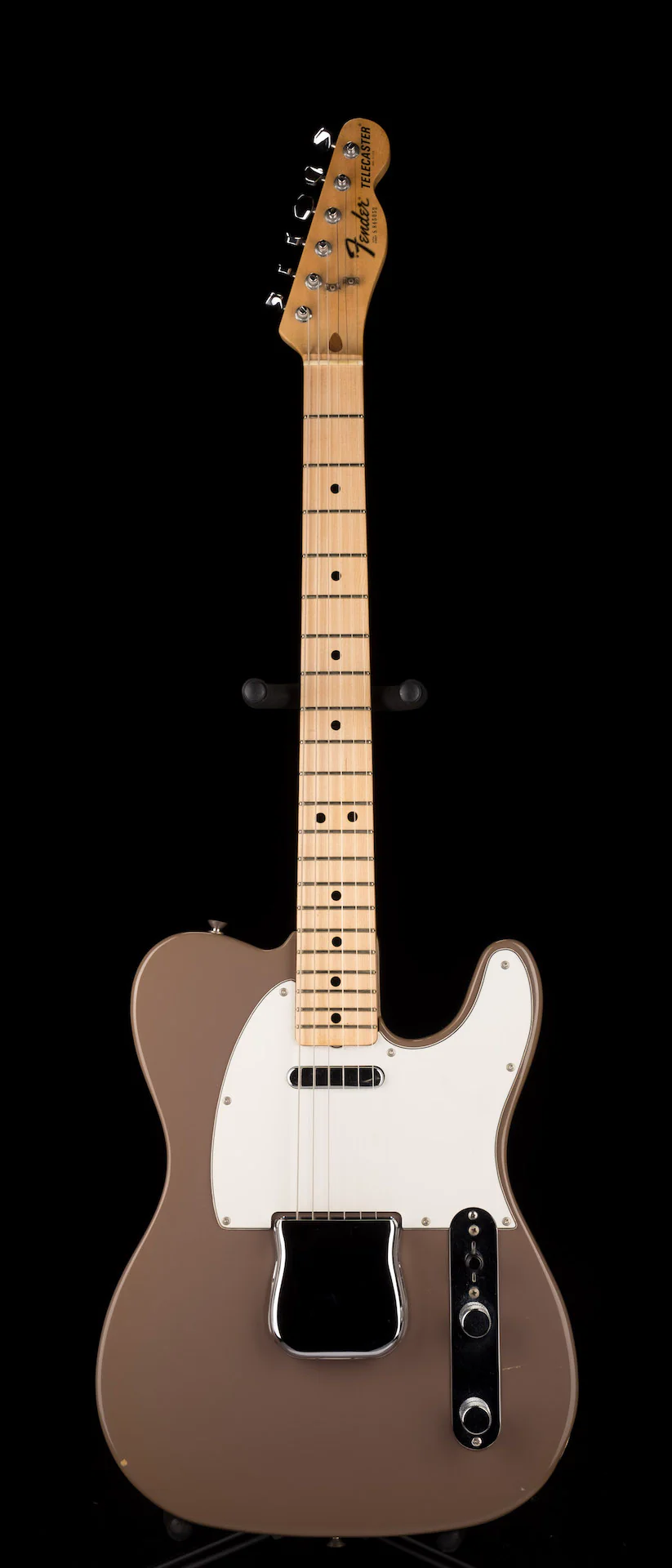 Pre Owned Fender International Series Telecaster Sahara Taupe with Case - Image 2