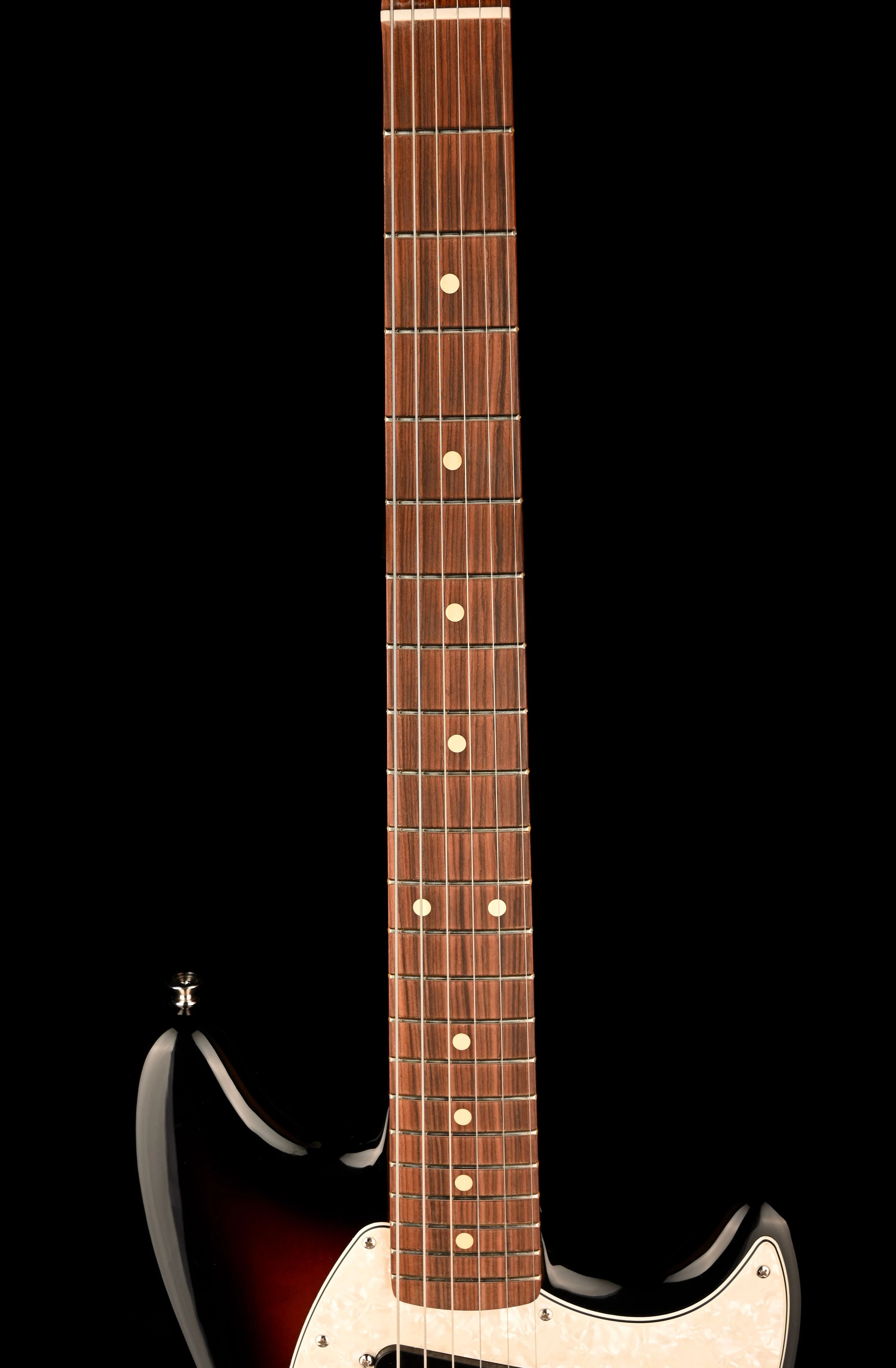 Pre Owned '22 Fender Vintera '60s Mustang Guitar 3-Color Sunburst With Gig Bag - Image 11