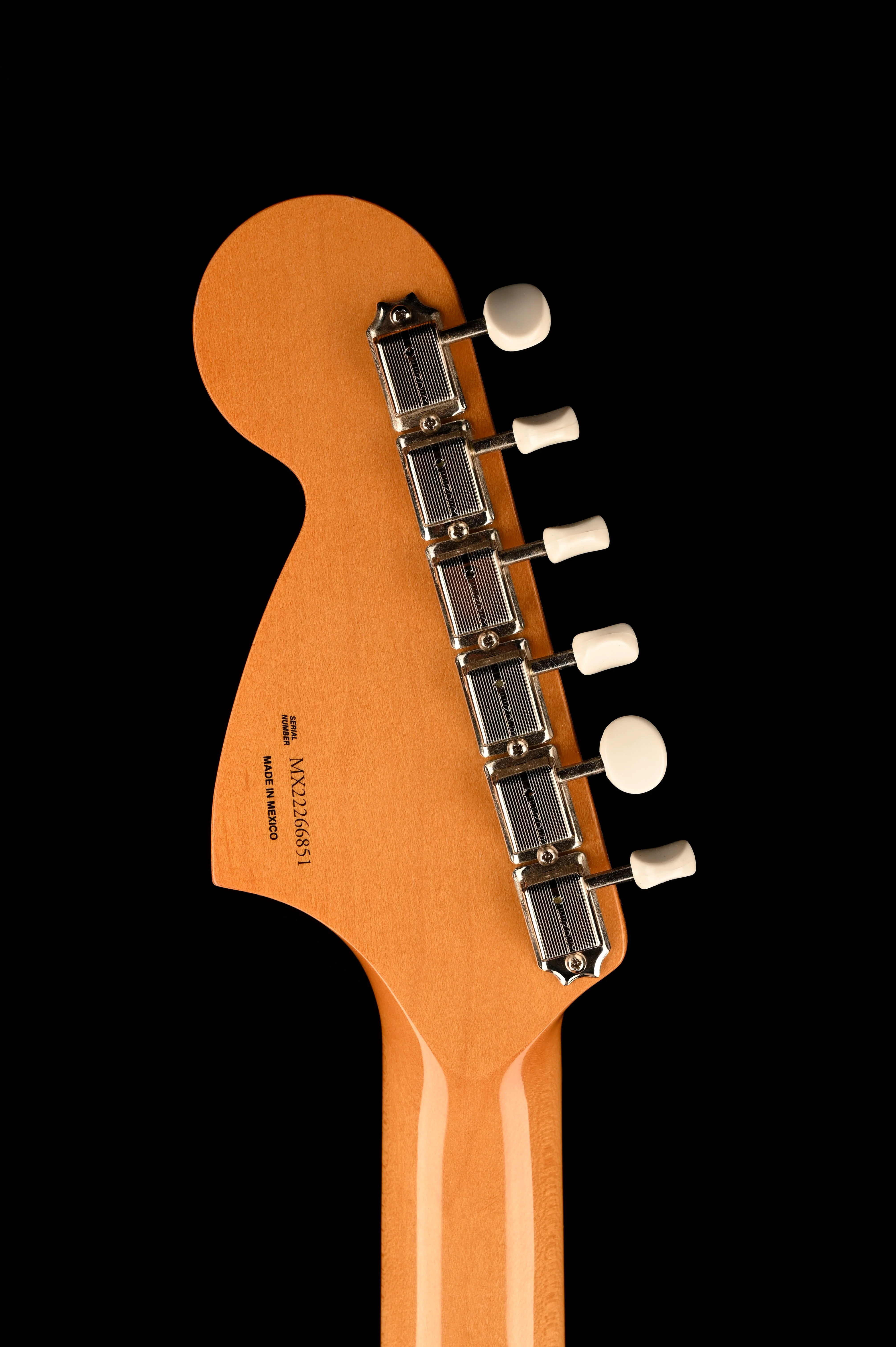 Pre Owned '22 Fender Vintera '60s Mustang Guitar 3-Color Sunburst With Gig Bag - Image 17