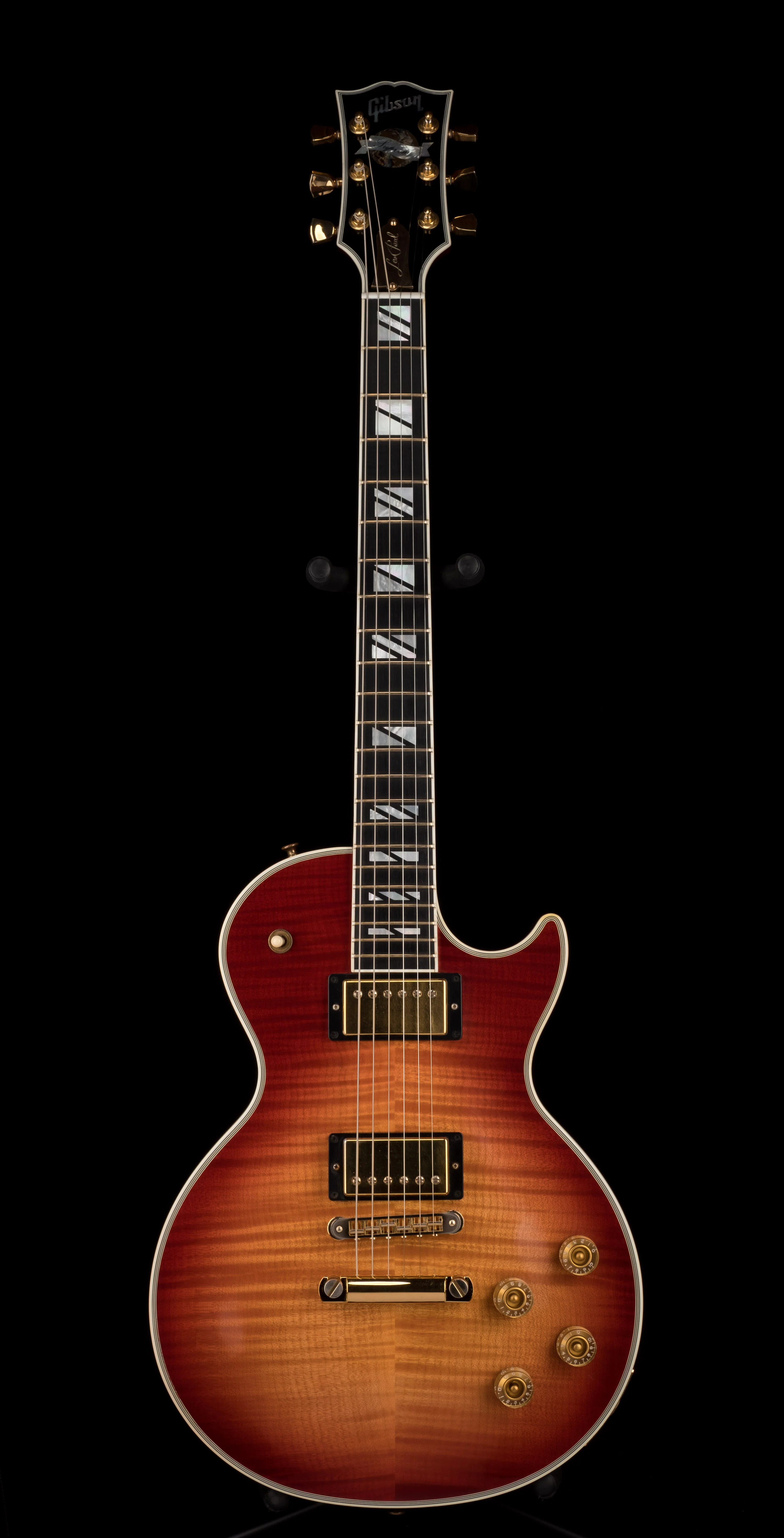 Pre Owned 2005 Gibson Les Paul Supreme Heritage Cherry Sunburst With OHSC - Image 2