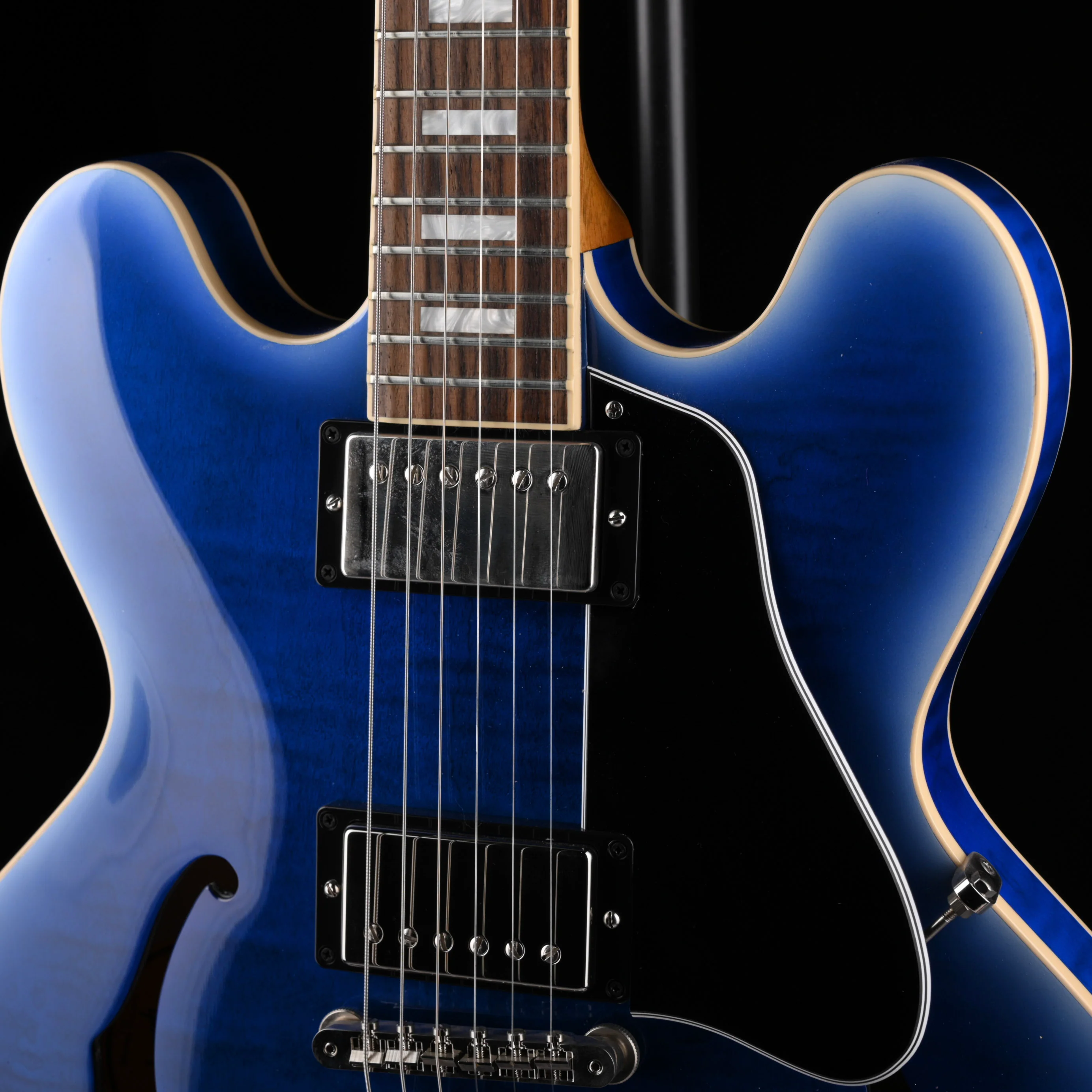 Pre Owned Gibson Mod ES-335 Figured Blue Brink Blast with OHSC - Image 6