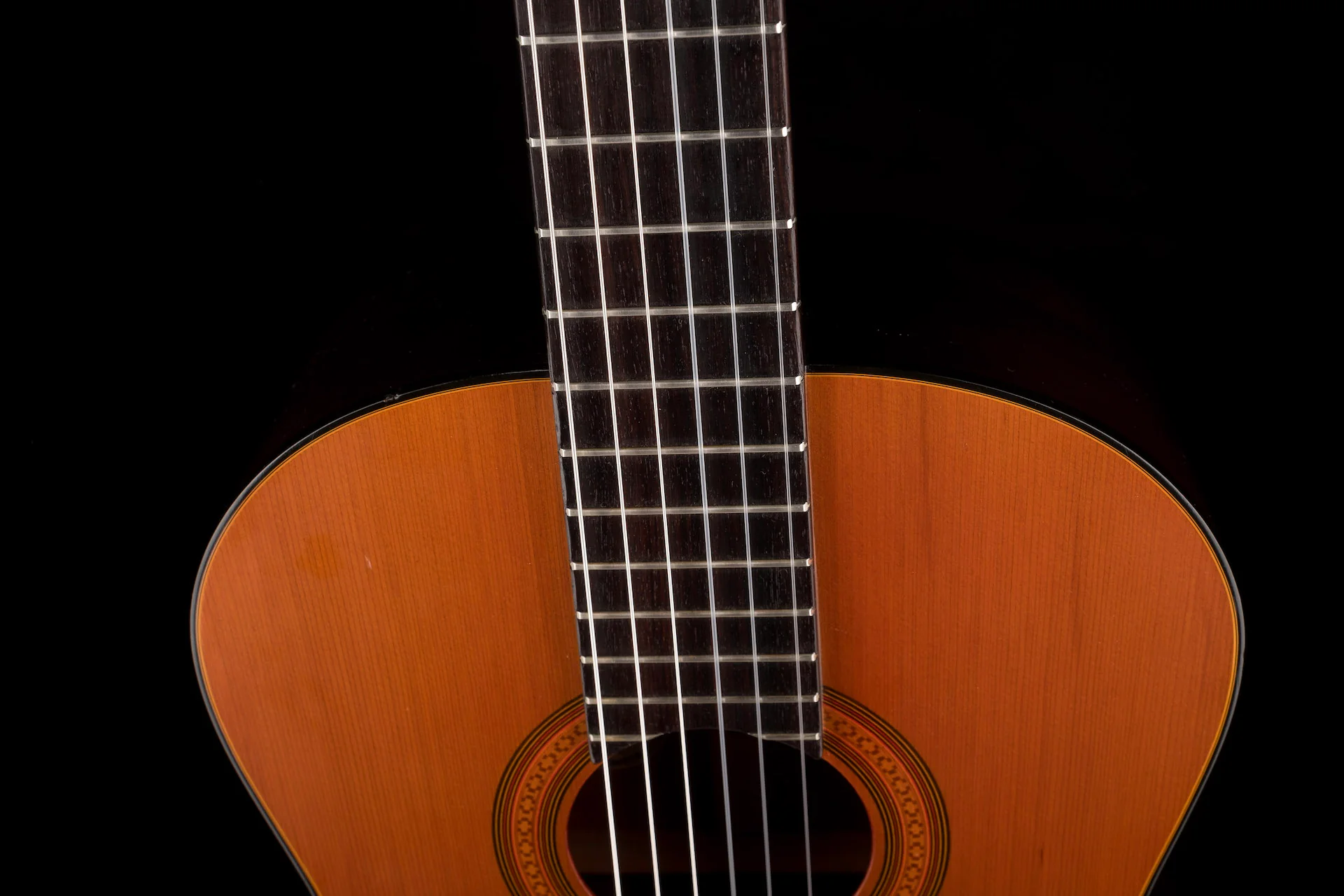 Pre Owned Guild Mark II Nylon Acoustic Guitar With HSC - Image 3