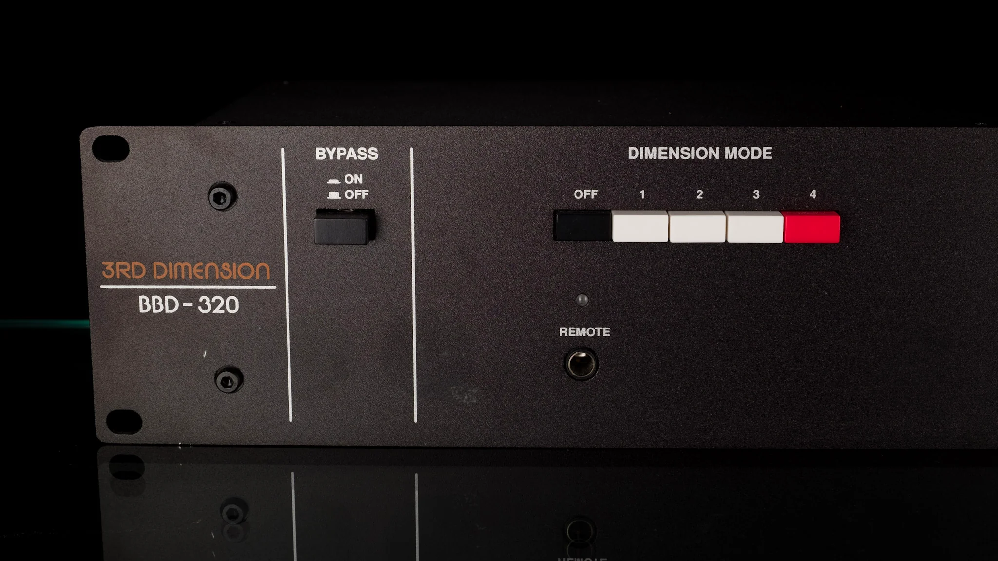 Pre Owned Klark Teknik 3rd Dimension BBD-320 Stereo Analog Chorus Rack Unit - Image 3