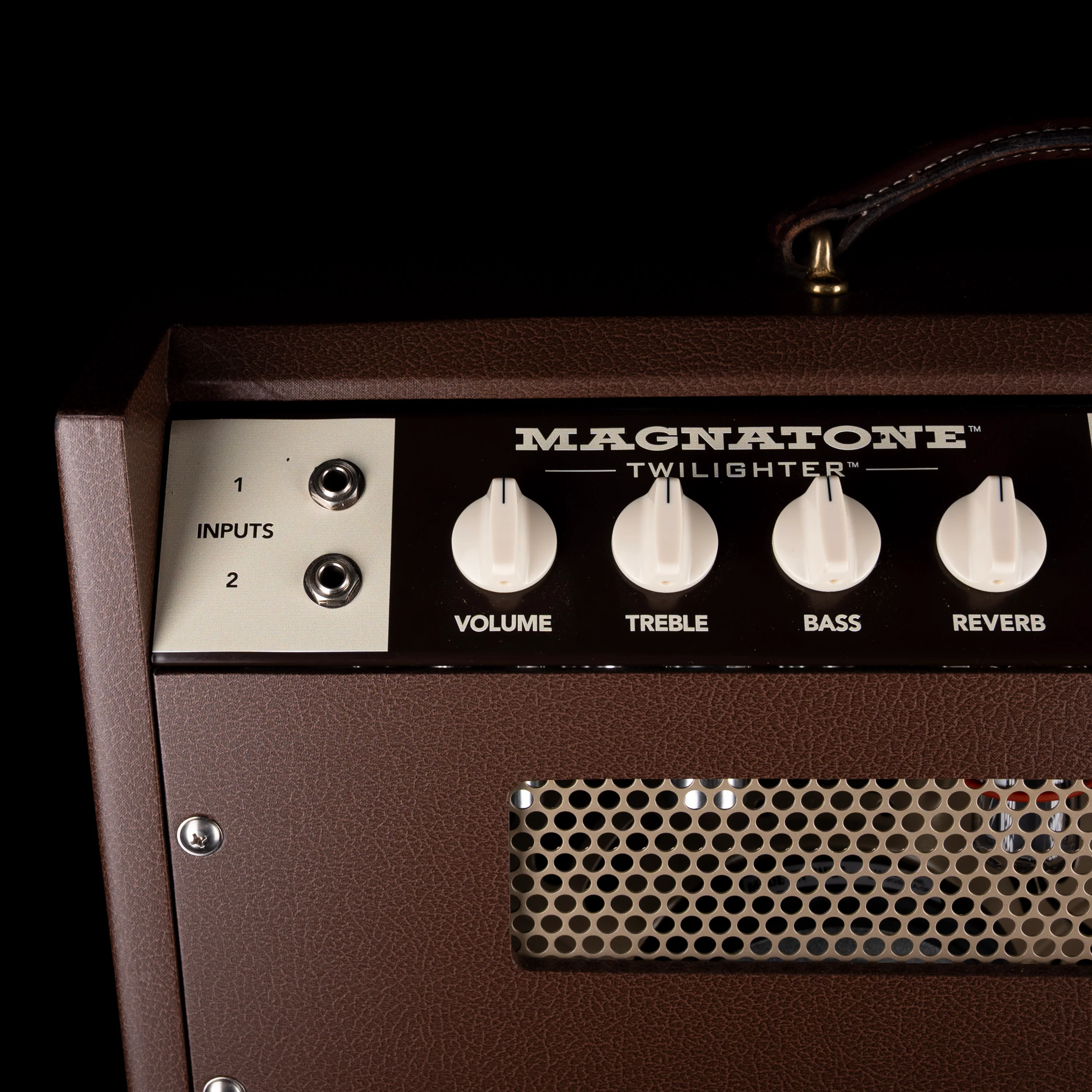 Pre Owned Magnatone Mono Twilighter Guitar Amp Combo With Footswitch and Cover - Image 7