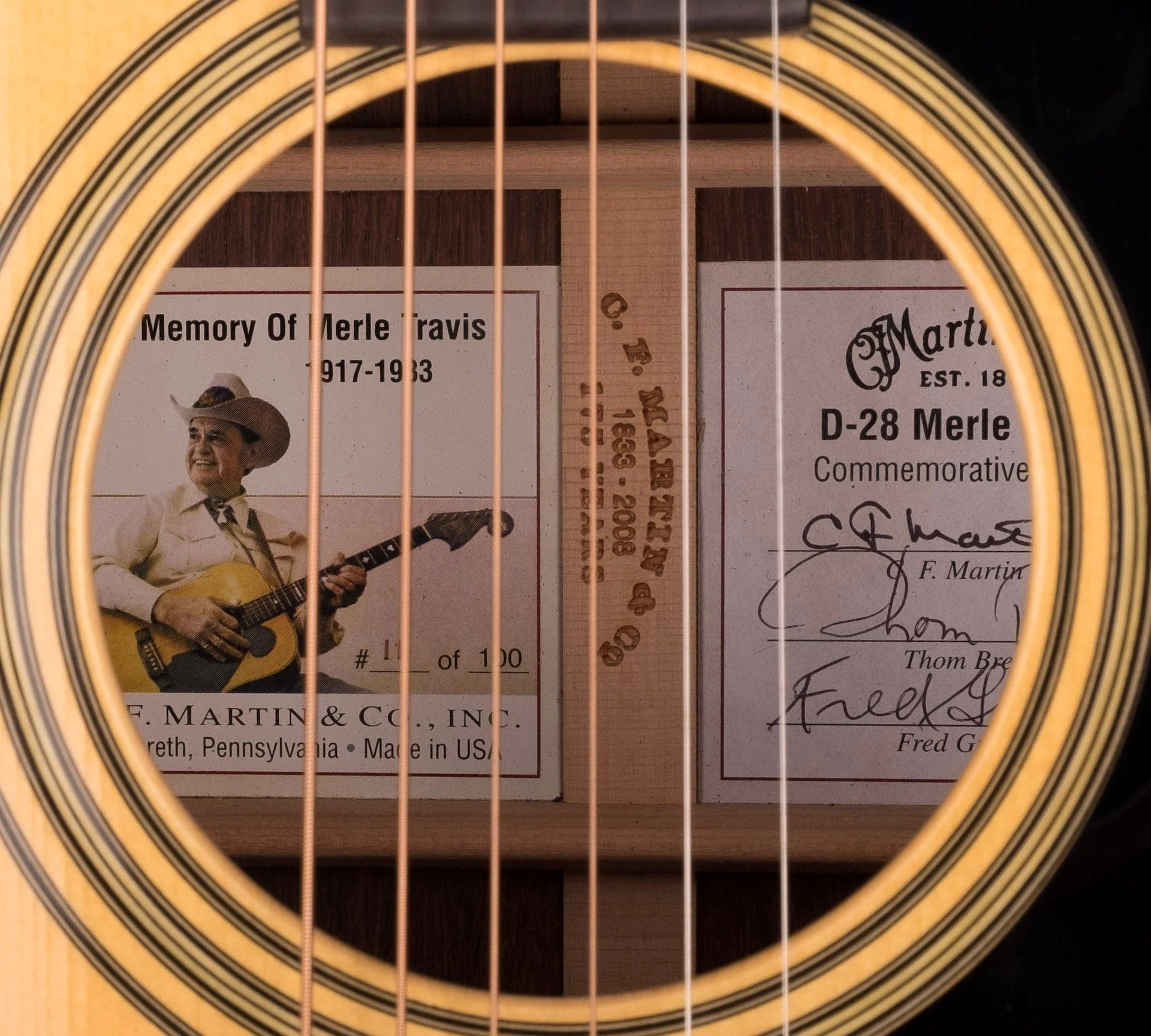 Pre-owned Martin D-28M Merle Travis Commemorative Edition with OHSC - Image 14