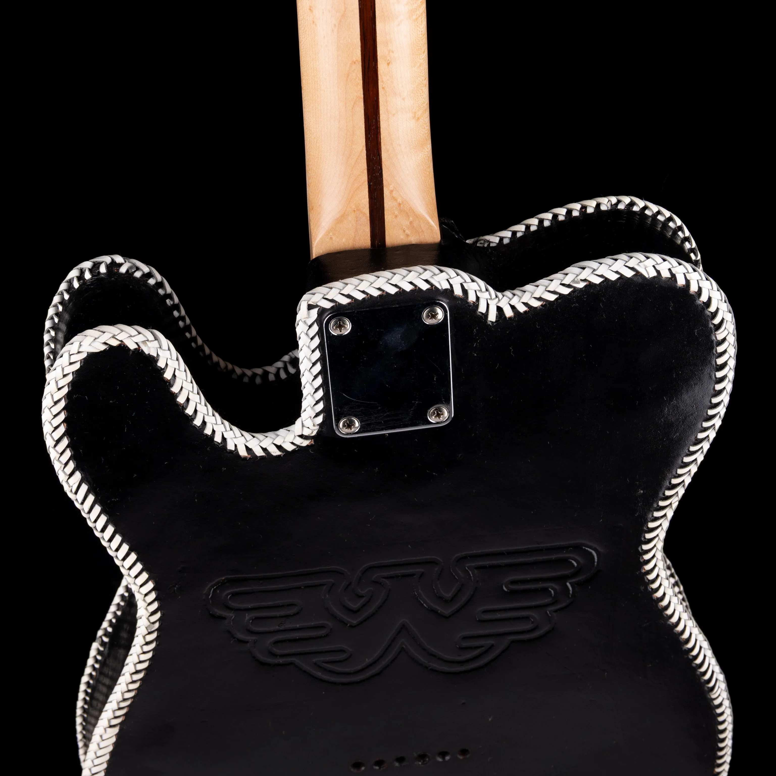Pre-Owned  Partscaster  Wailin' Winnings T-Style Black/White Leather With HSC - Image 10