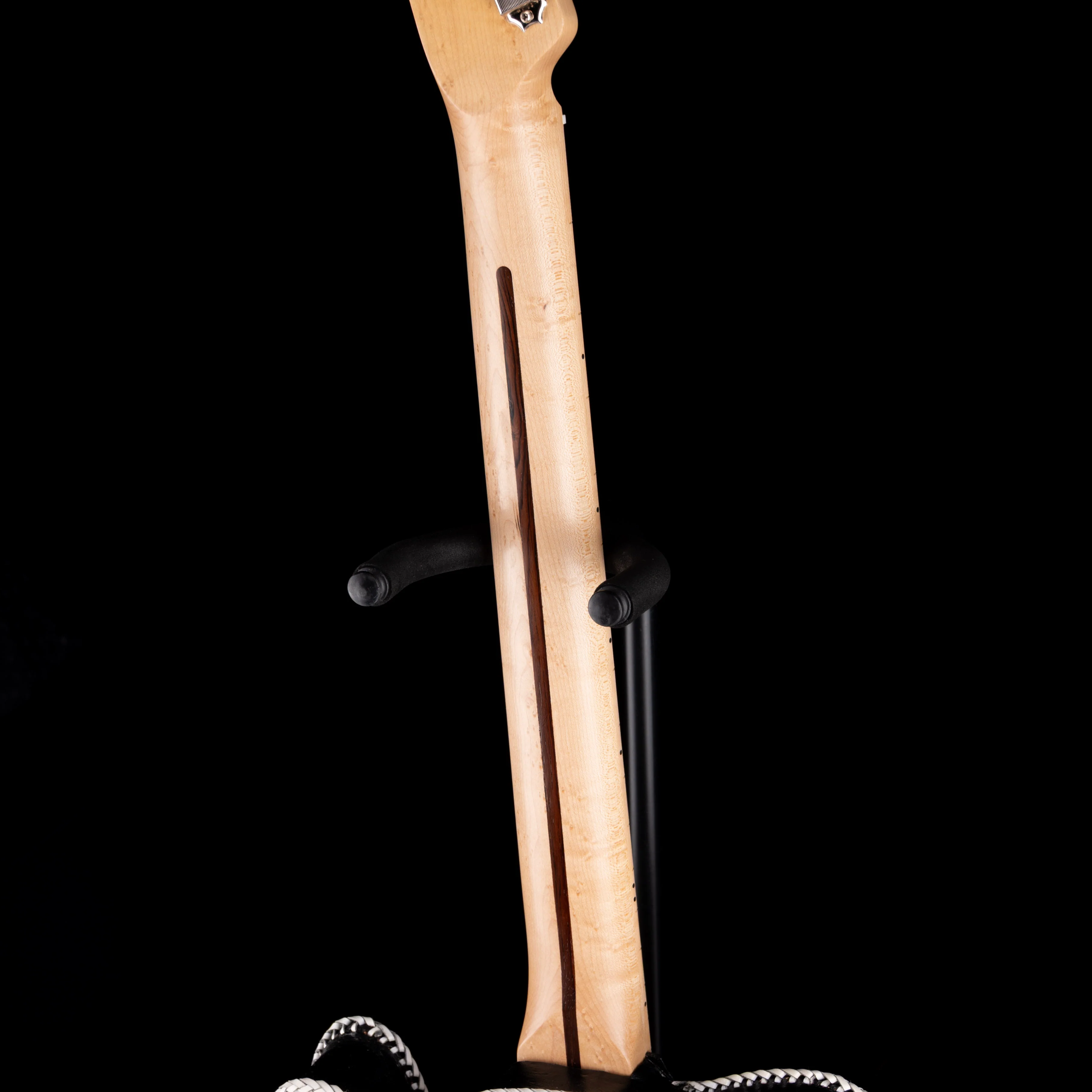 Pre-Owned  Partscaster  Wailin' Winnings T-Style Black/White Leather With HSC - Image 11