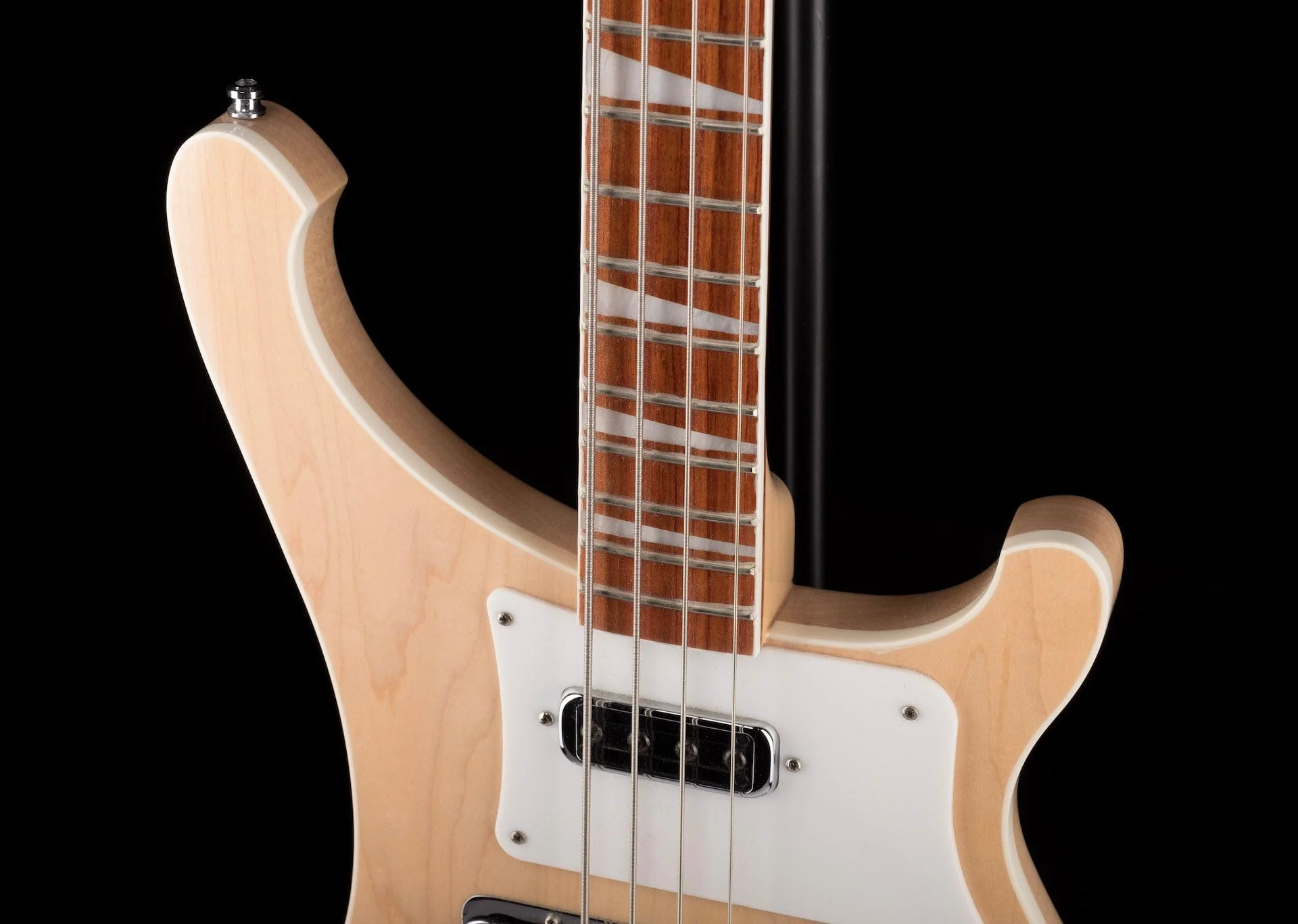 Pre-Owned 2016 Rickenbacker 4003 Mapleglo Bass Guitar With OHSC - Image 3