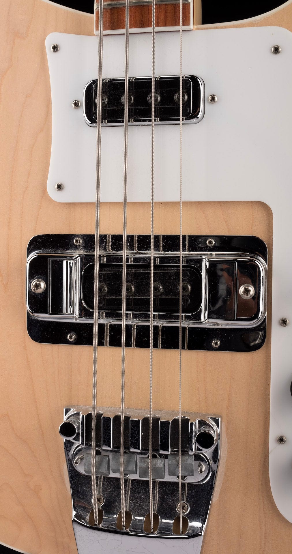 Pre-Owned 2016 Rickenbacker 4003 Mapleglo Bass Guitar With OHSC - Image 5