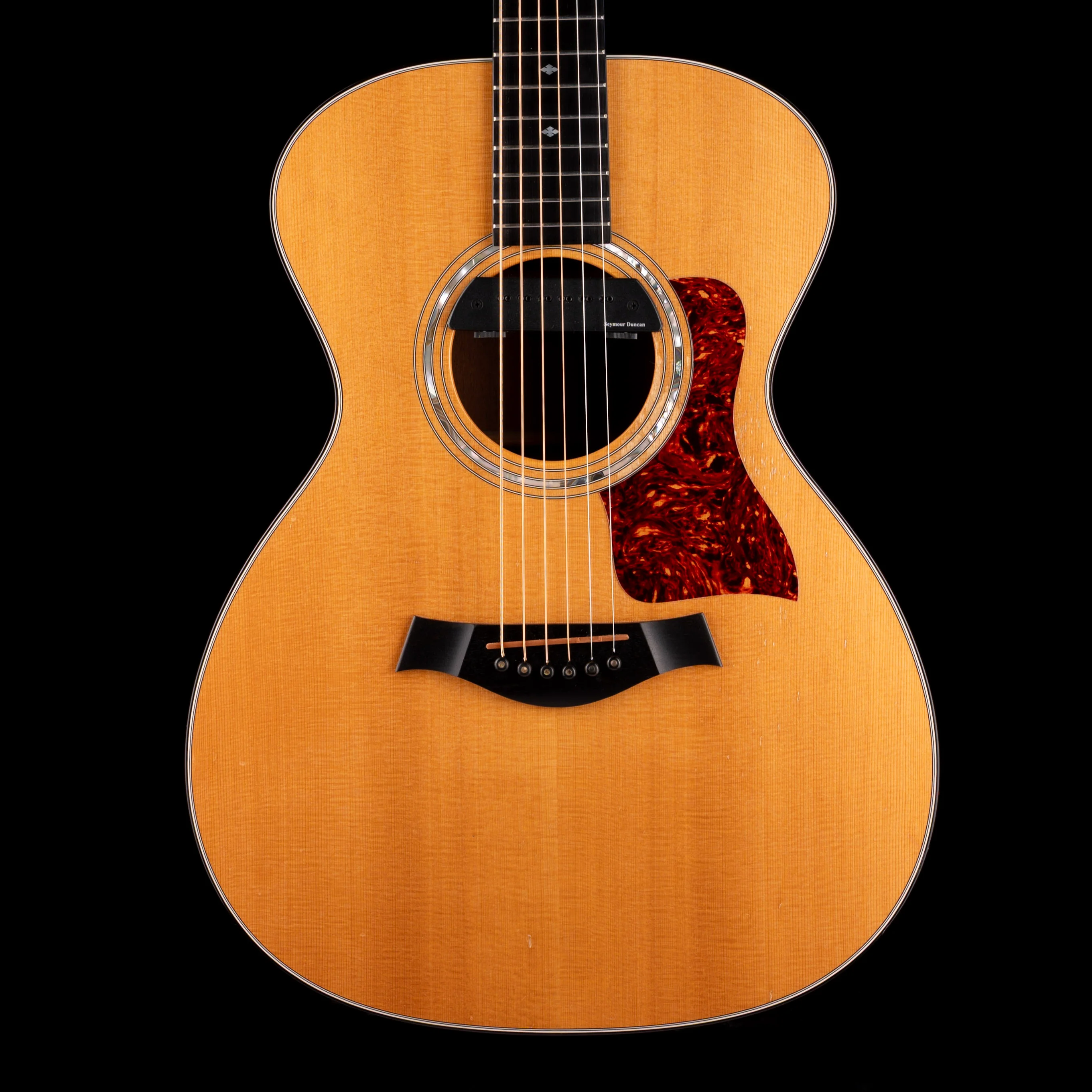 Pre Owned Taylor 1996 512 Natural With Seymour Duncan Mic Mag Pickup