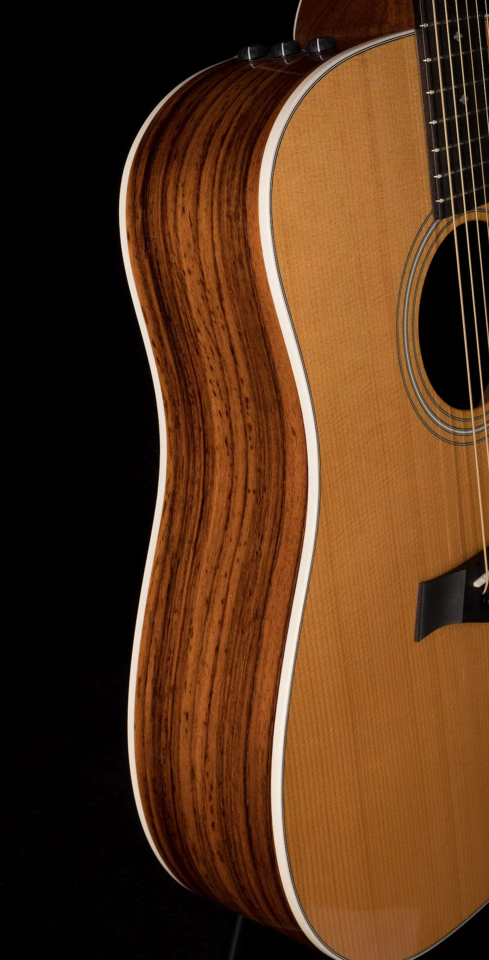Pre Owned Taylor 210e DLX Natural Acoustic Electric Guitar With OHSC - Image 9