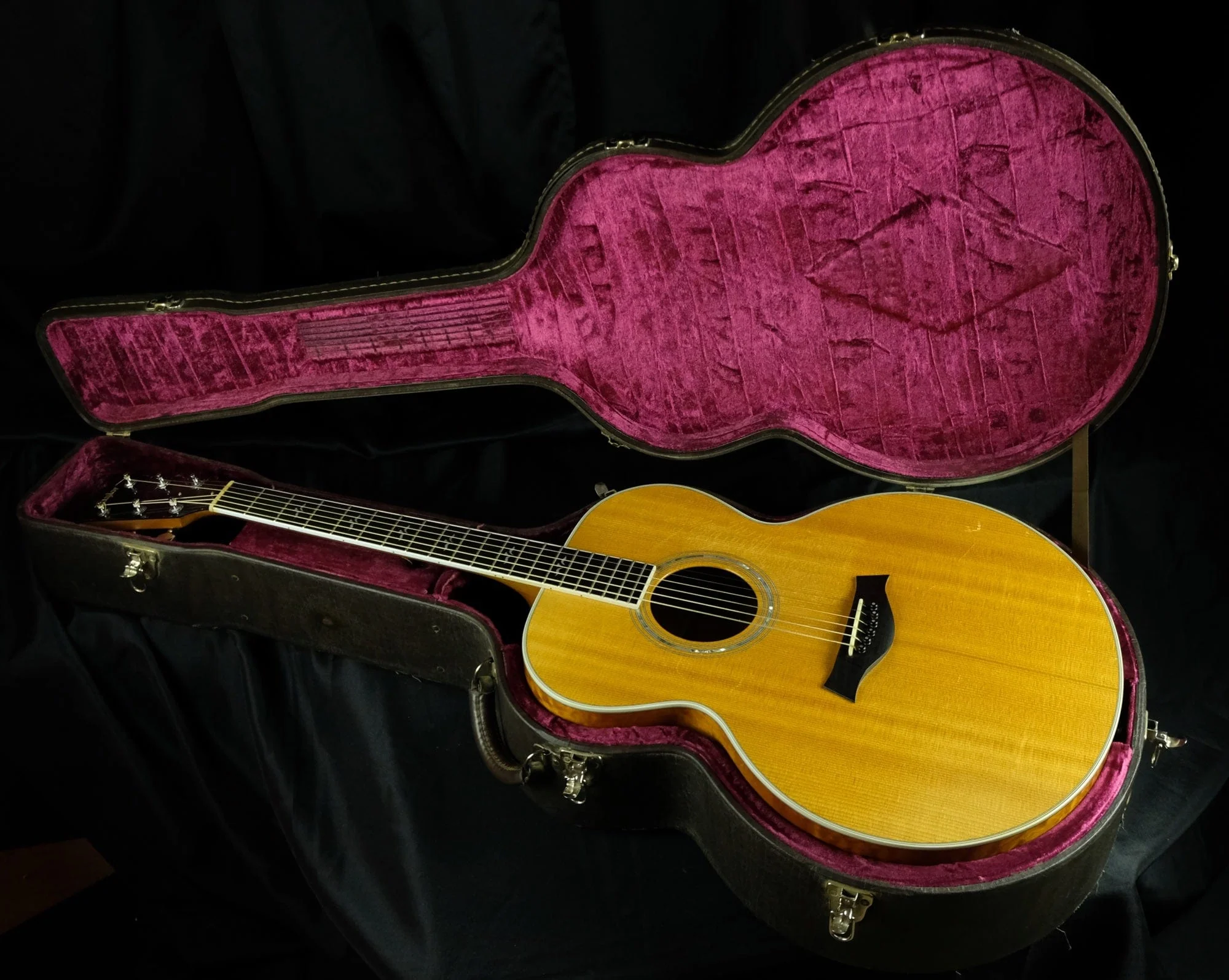 Pre Owned '92 Taylor 615E Quilt Maple Back/Sides Sitka Top Jumbo Acoustic Electric Guitar w/ OHSC - Image 13