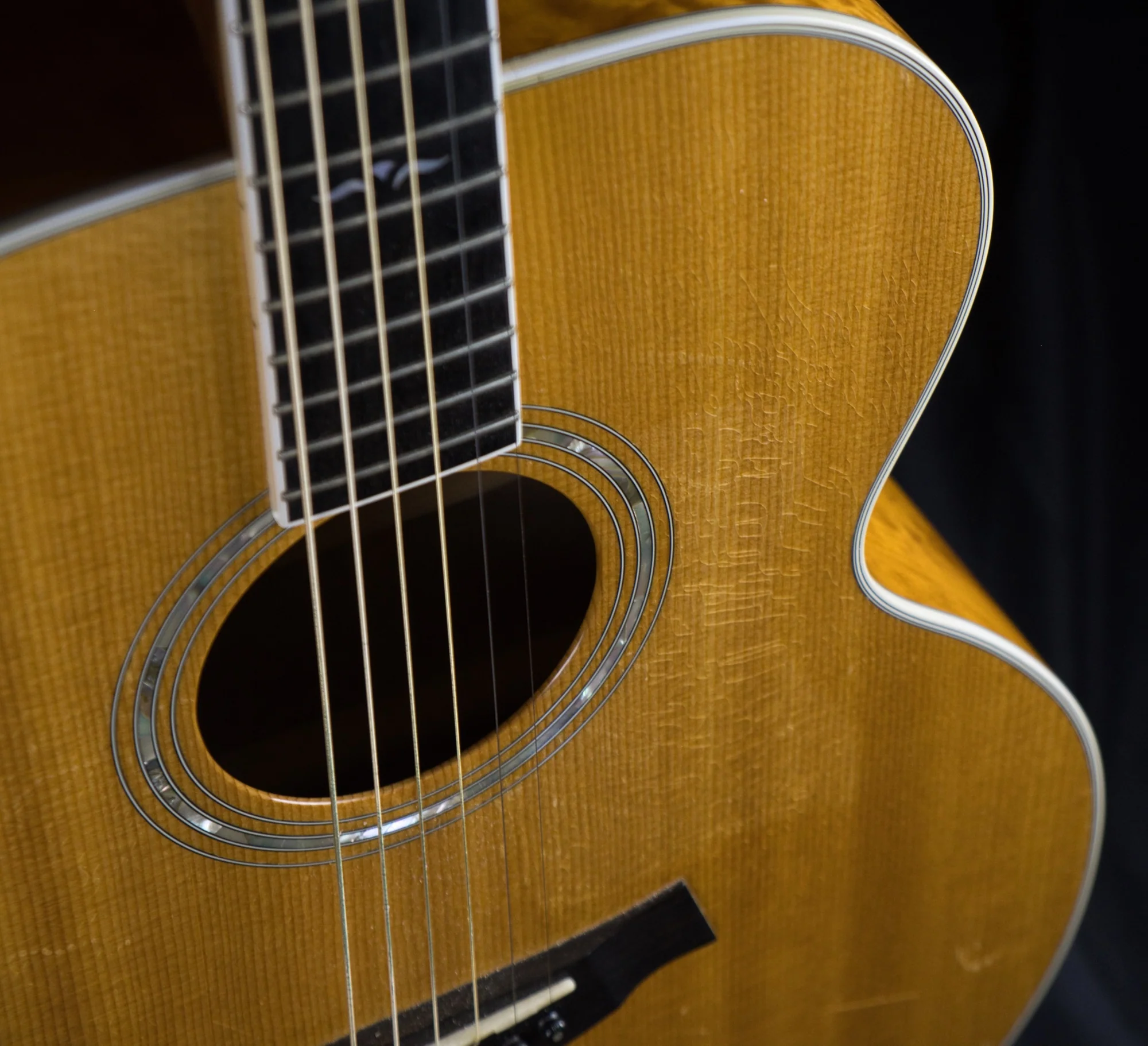 Pre Owned '92 Taylor 615E Quilt Maple Back/Sides Sitka Top Jumbo Acoustic Electric Guitar w/ OHSC - Image 3