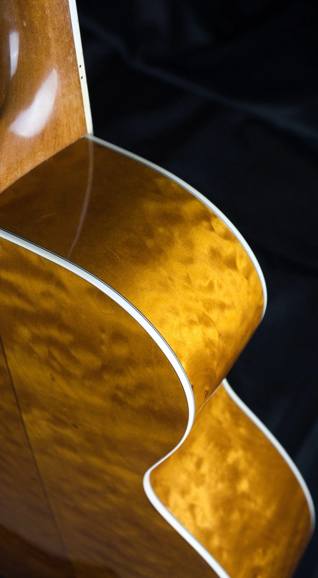 Pre Owned '92 Taylor 615E Quilt Maple Back/Sides Sitka Top Jumbo Acoustic Electric Guitar w/ OHSC - Image 8