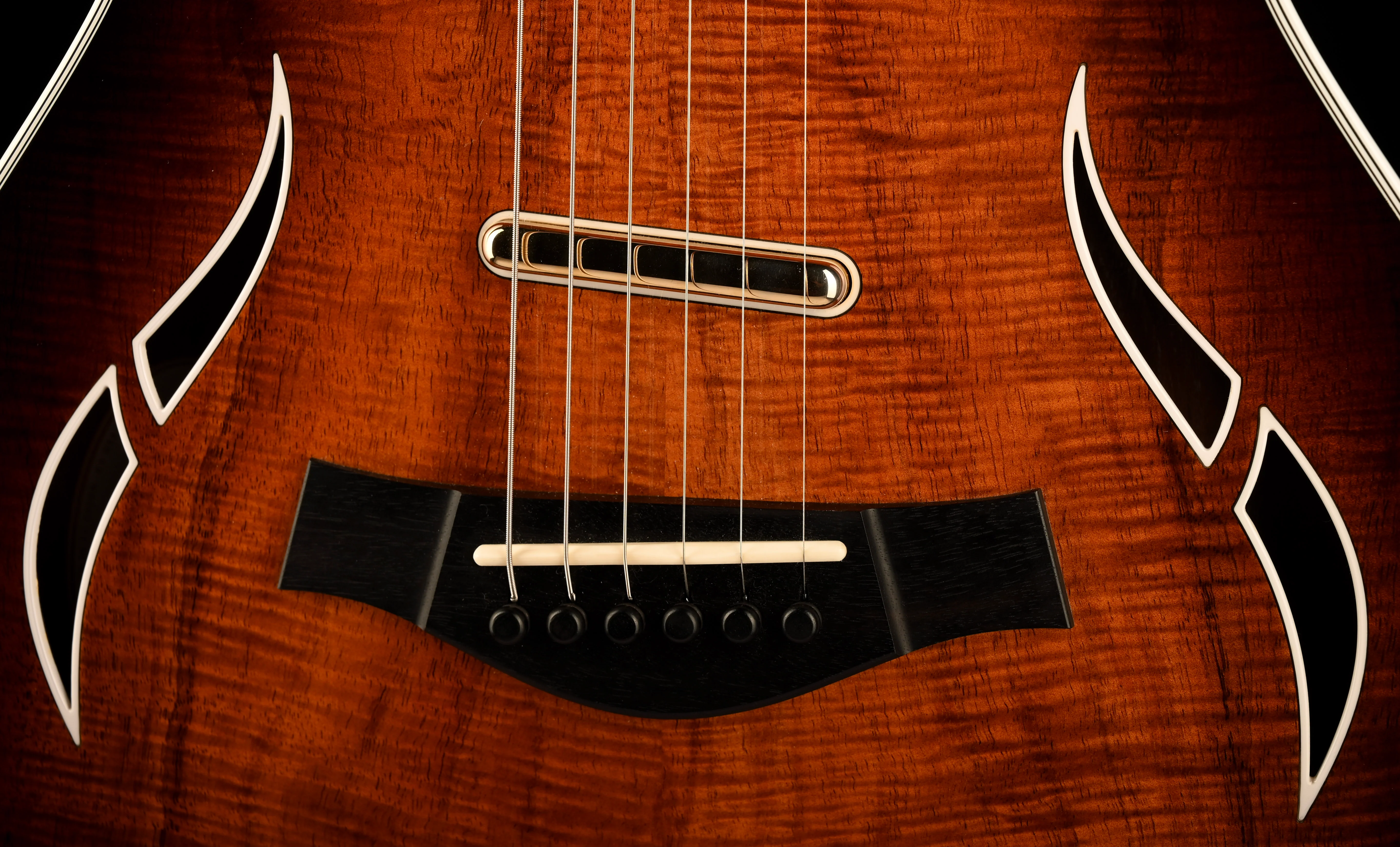 Pre Owned Taylor T5z Custom Koa Shaded Edgeburst Electric Guitar With OHSC - Image 7