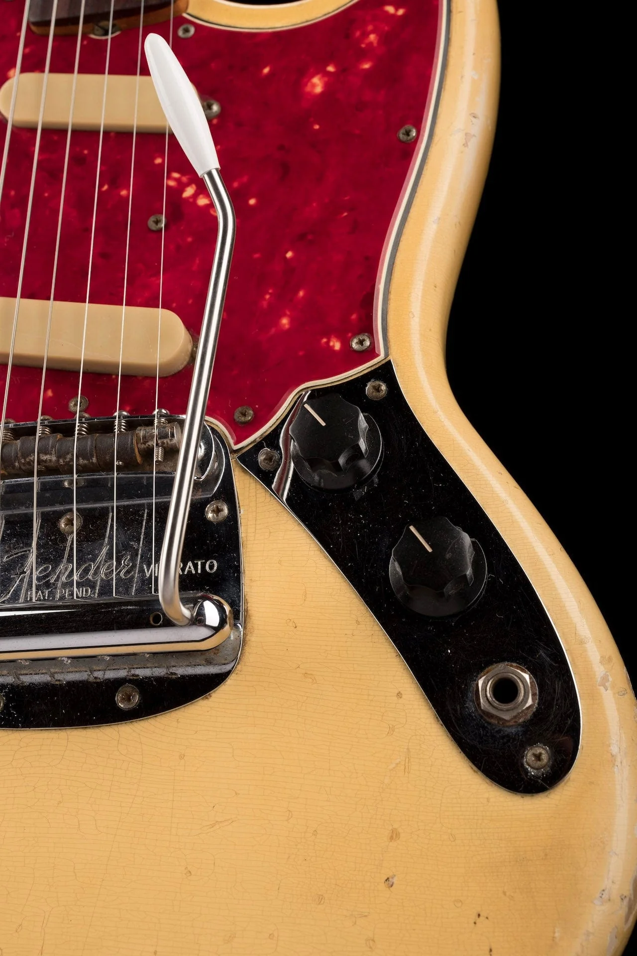 Vintage 1965 Fender Mustang Olympic White With Gig Bag - Image 10