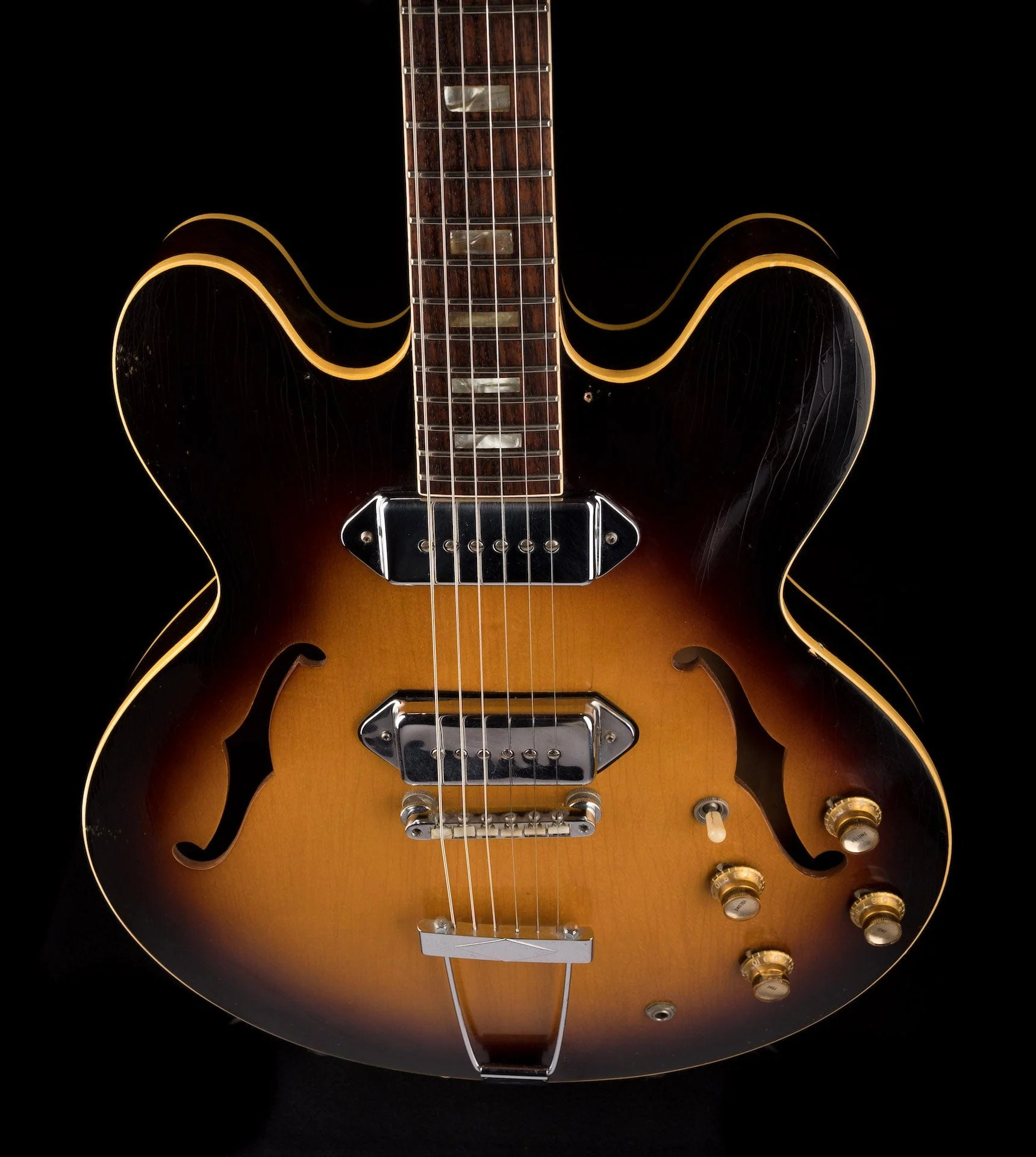 Pre Owned Vintage 1965 Gibson ES-330 Sunburst with HSC - Image 4