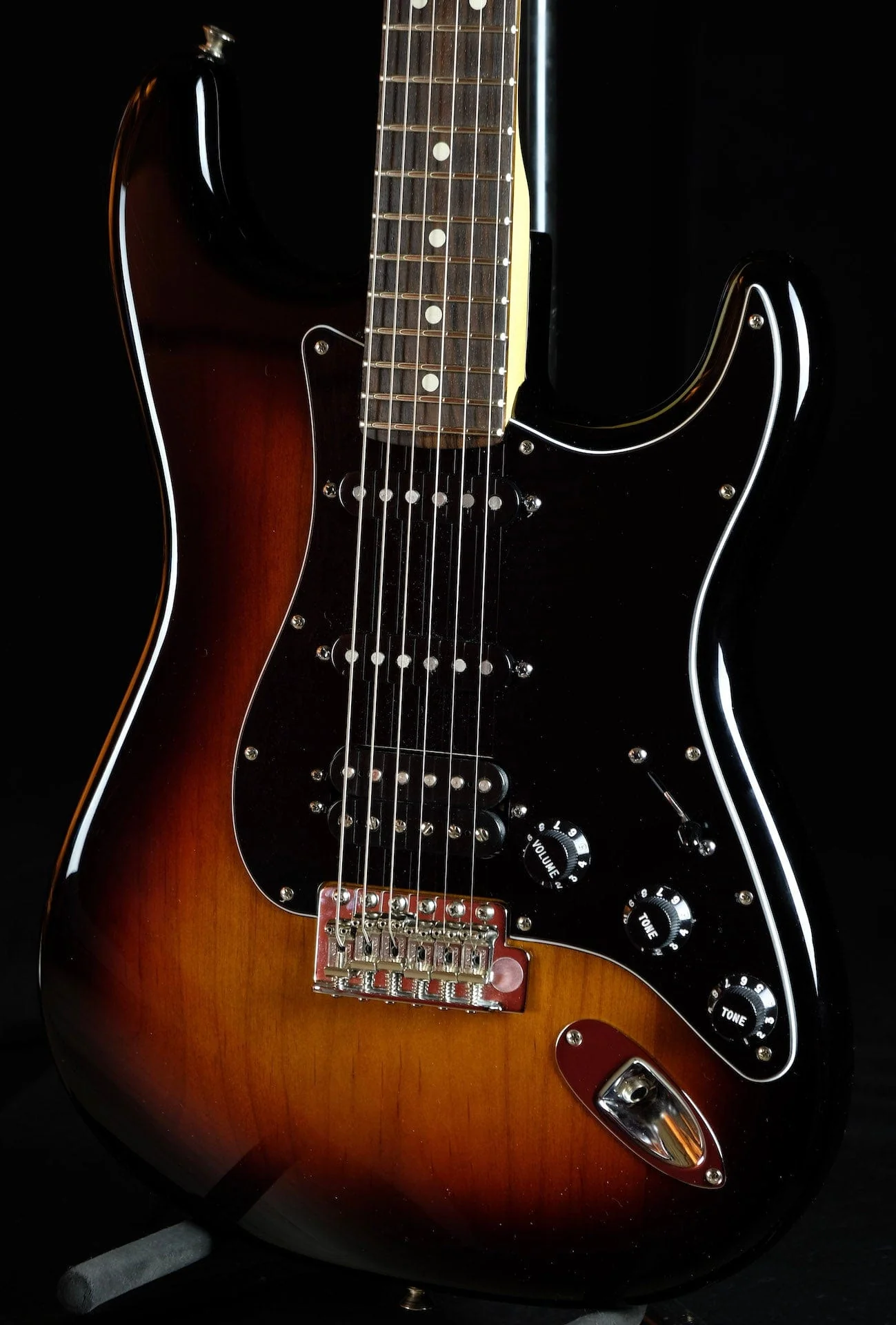 Used 2015 Fender American Special HSS Stratocaster 3-Color Sunburst With Bag - Image 4