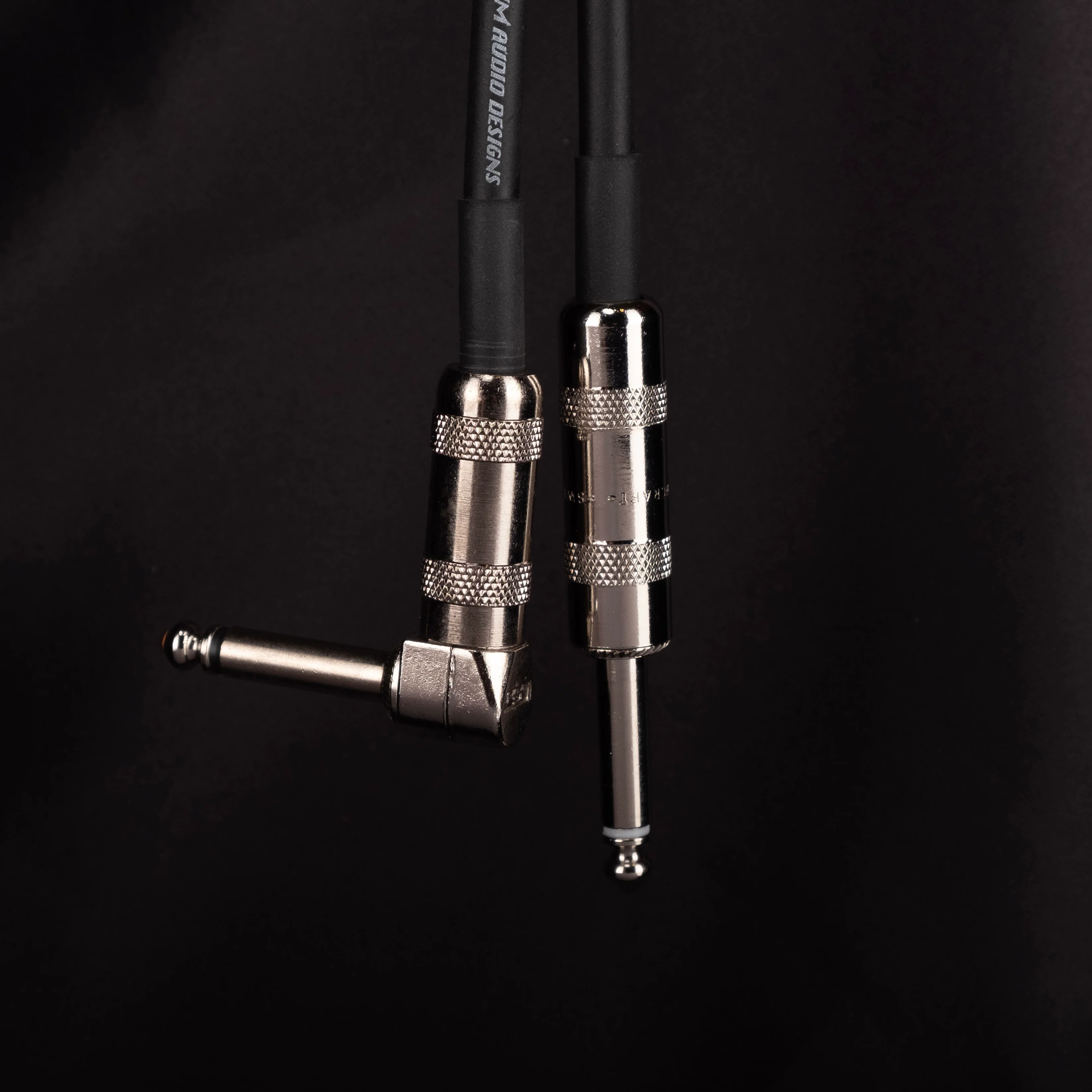 Quantum Audio Designs Instrument Cable CSQI-10R.KI 10ft. Right-Angle "Black Ice" Oxygen-Free