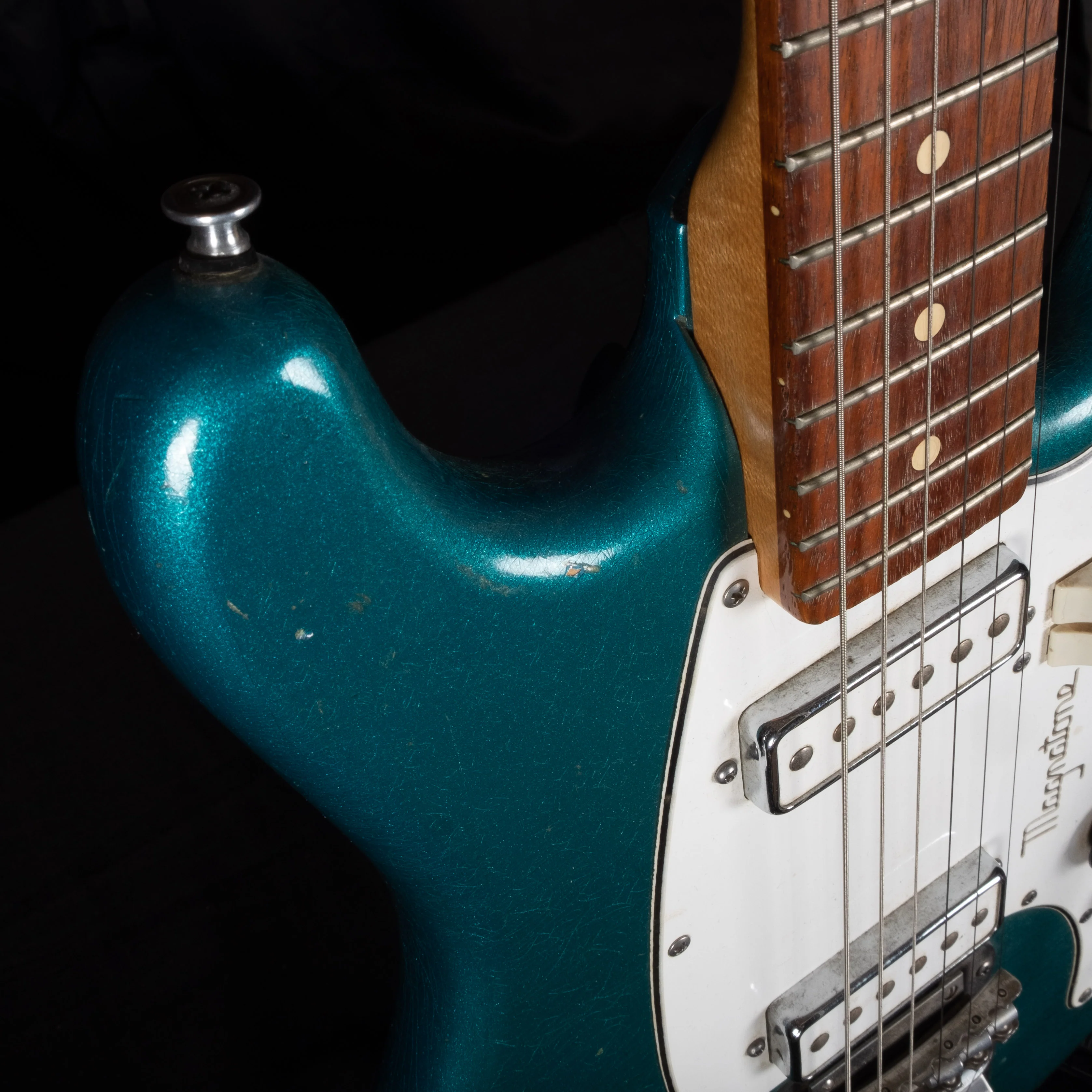 Used 1960 Magnatone Zephyr Electric Guitar Owned/Played by Billie Joe Armstrong of Green Day - Image 7