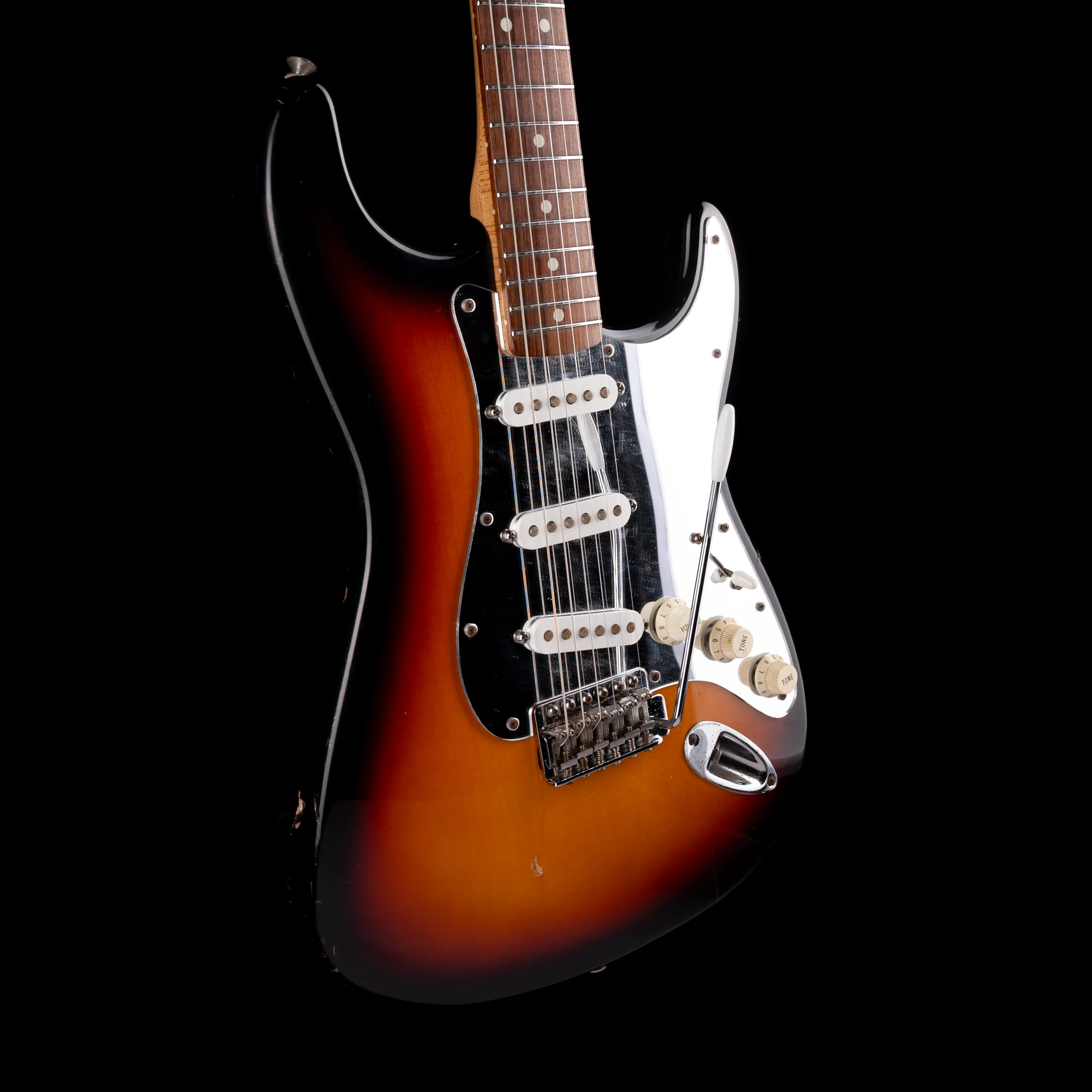 Used 2000 Fender Standard Stratocaster 3-Tone Sunburst with Gig Bag - Image 6