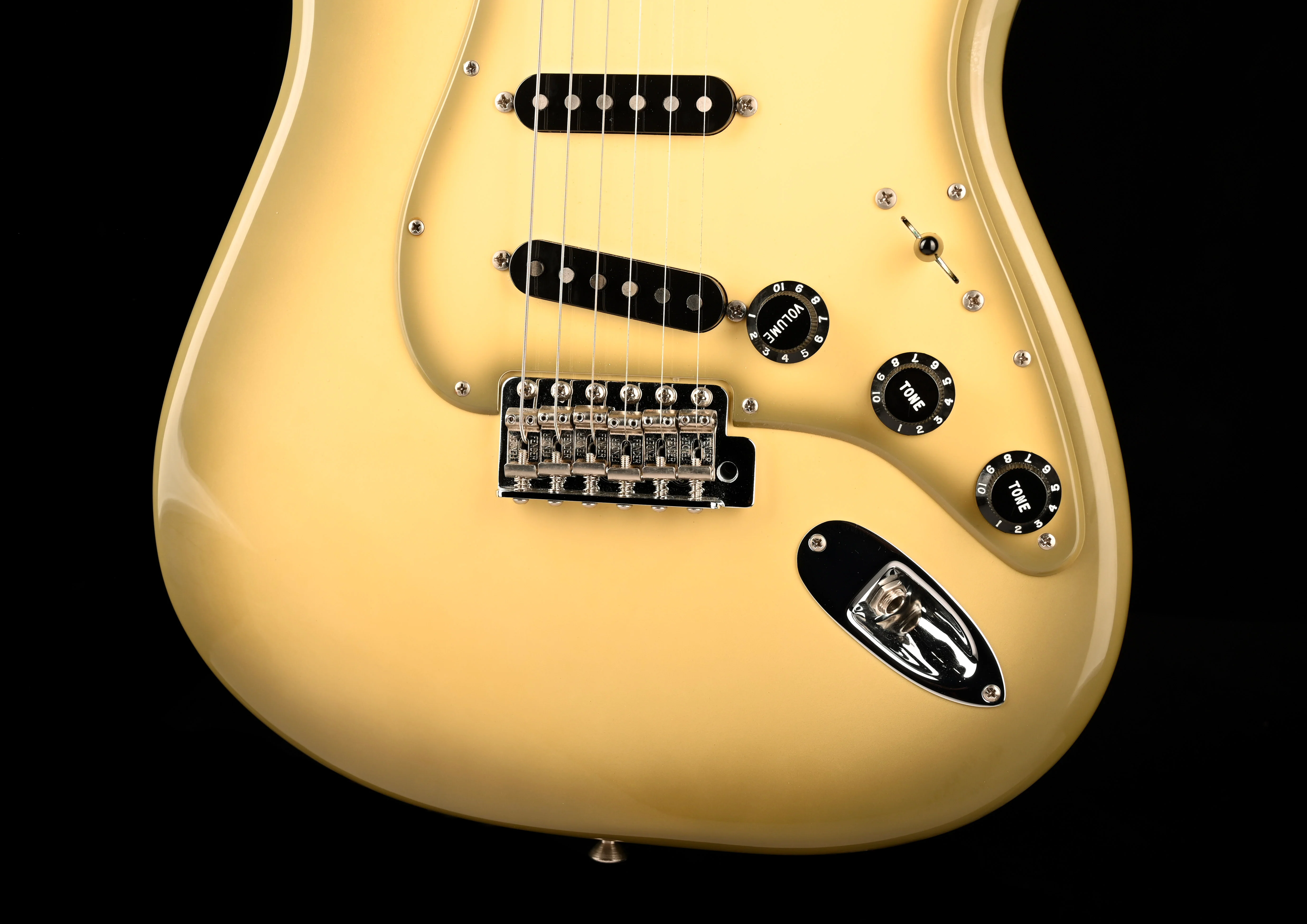Used 2012 Fender Antigua Stratocaster with Case - Image 5