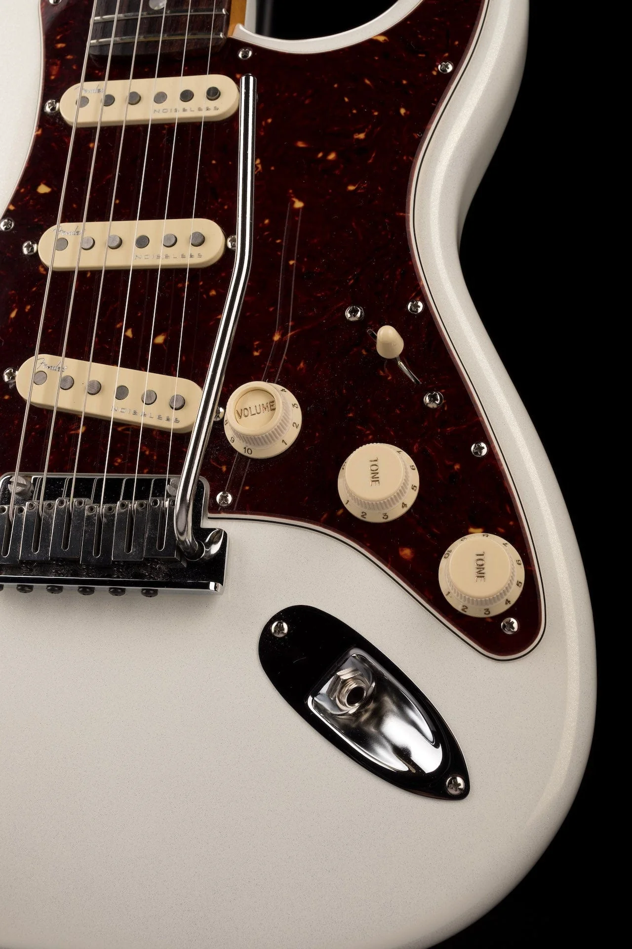 Used 2021 Fender American Ultra Stratocaster Arctic Pearl with OHSC - Image 8