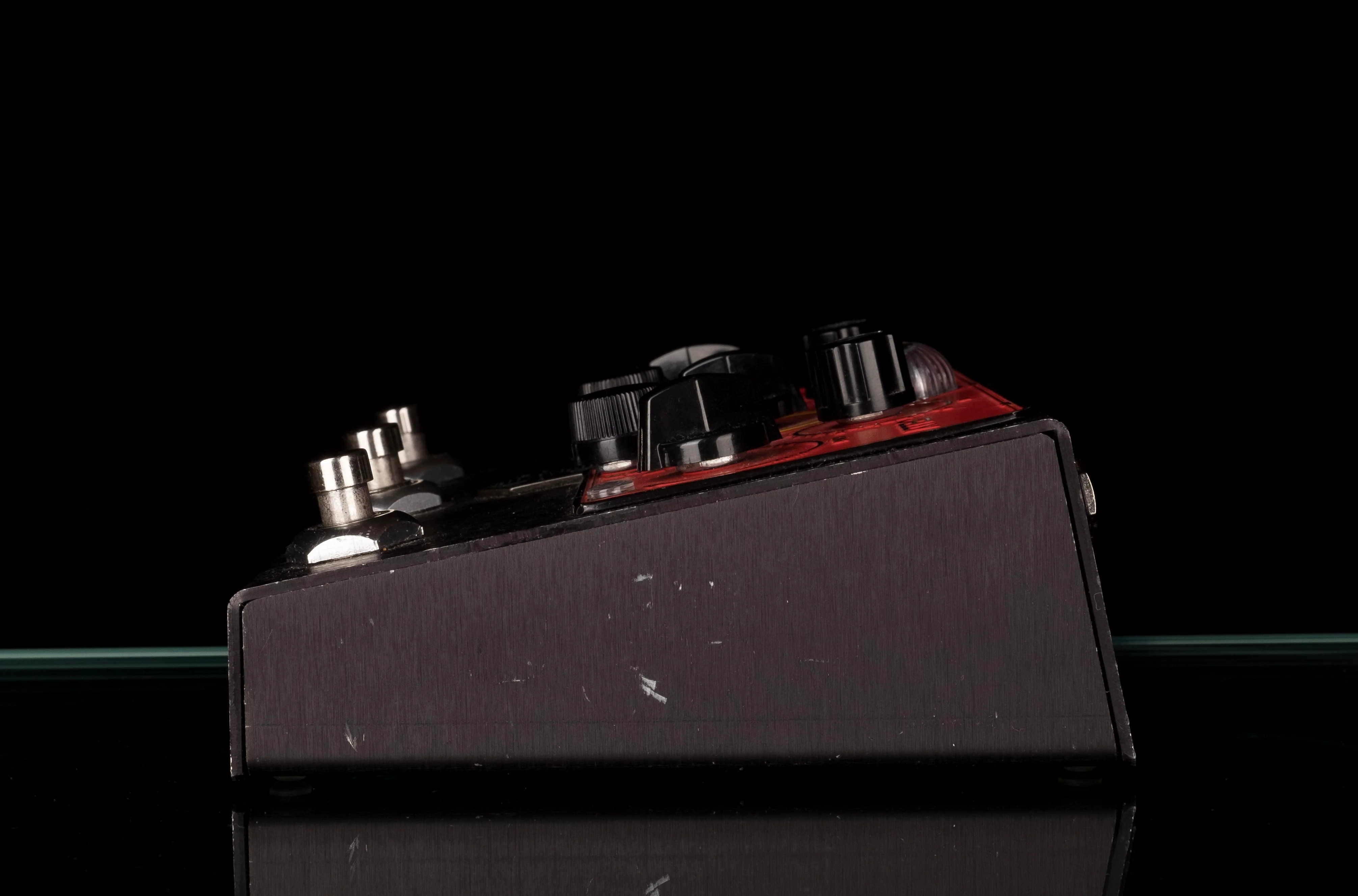 Used BeetronicsFX Royal Jelly Limited Edition Black Anodized Overdrive Fuzz with Box - Image 5
