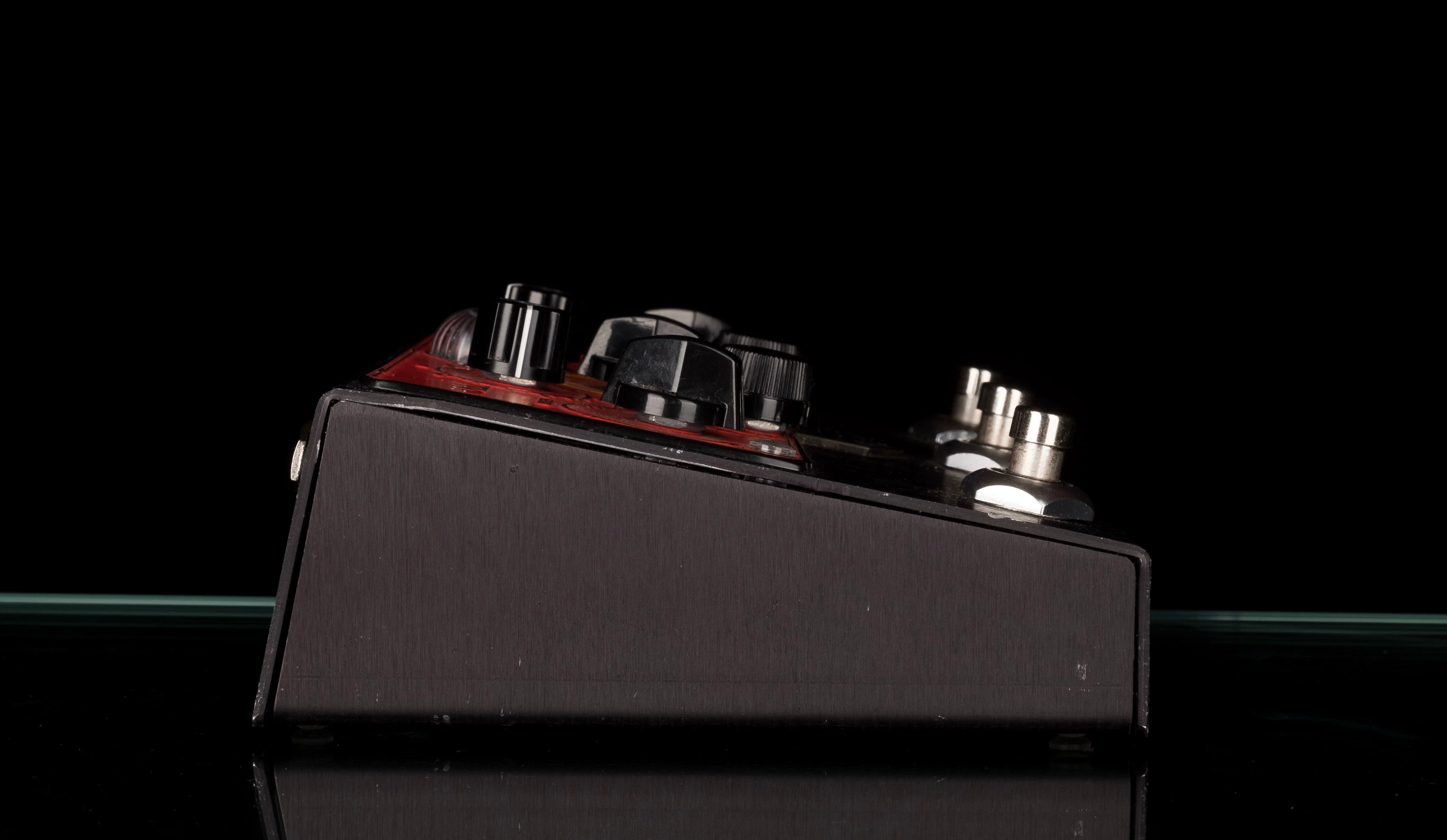 Used BeetronicsFX Royal Jelly Limited Edition Black Anodized Overdrive Fuzz with Box - Image 6