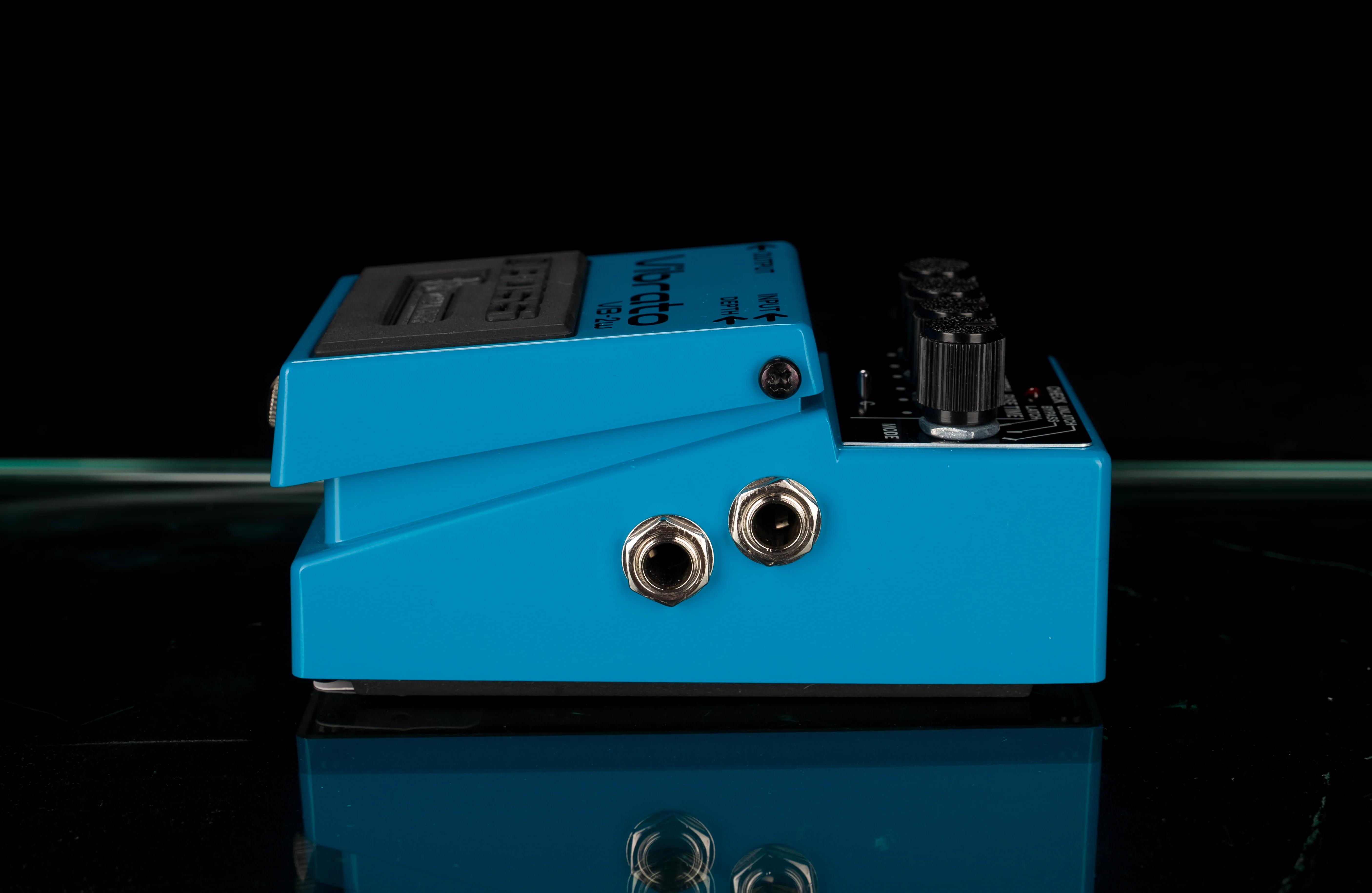 Used Boss VB-2W Waza Craft Vibrato Pedal with Box - Image 5