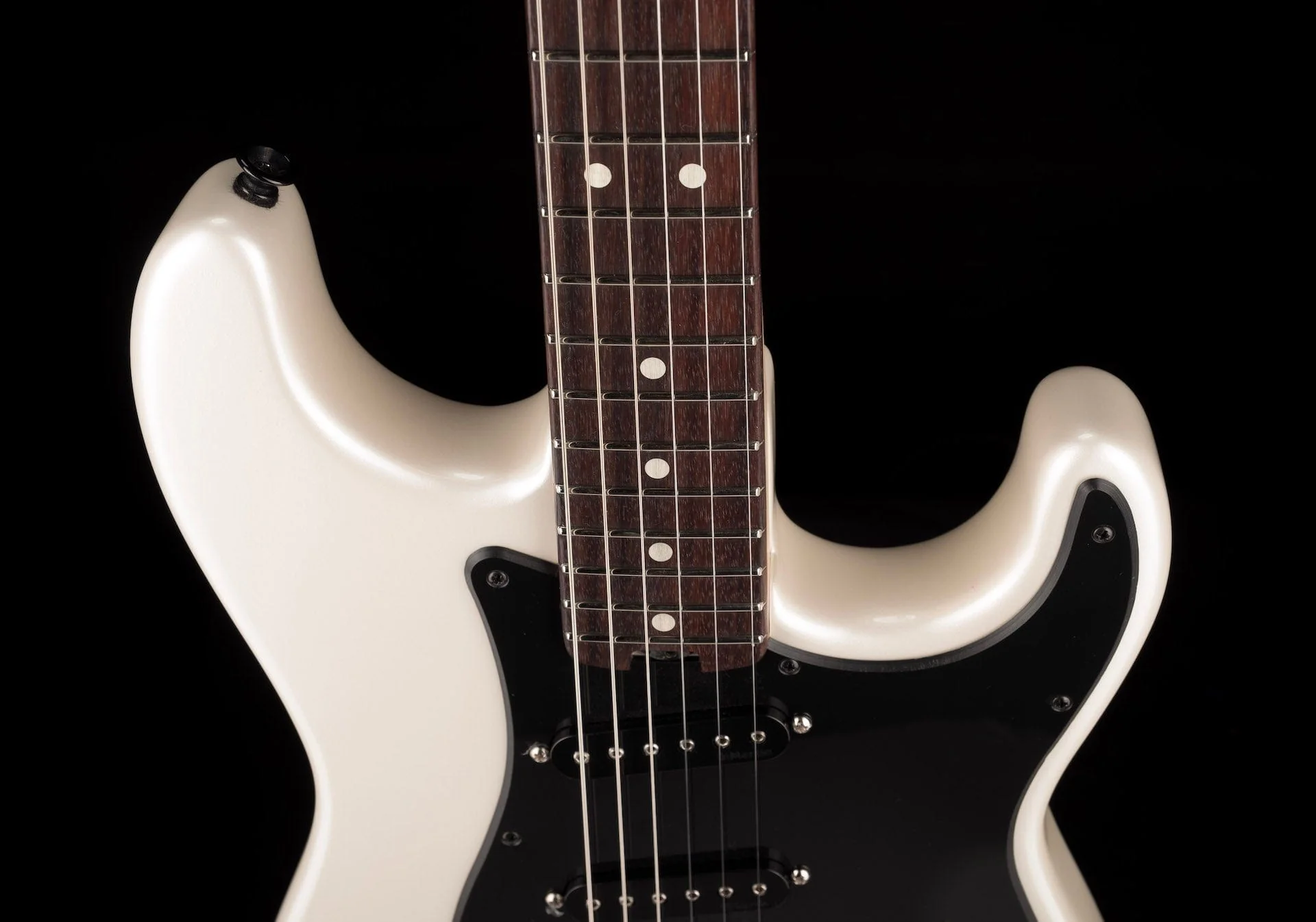 Used Charvel Jake E Lee Signature Pro-Mod So-Cal Style 1 HSS HT Pearl White - Image 3