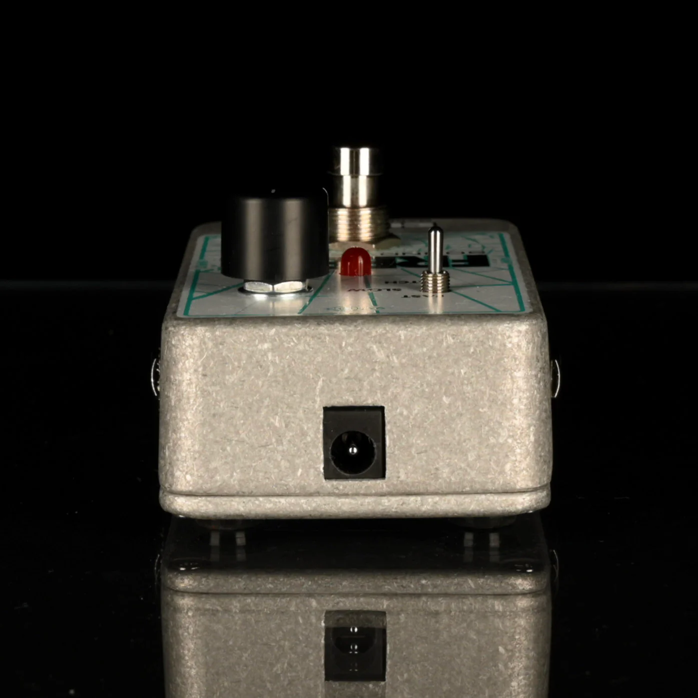 Used Electro-Harmonix Nano Freeze Sound Retainer Pedal with Box - Image 3