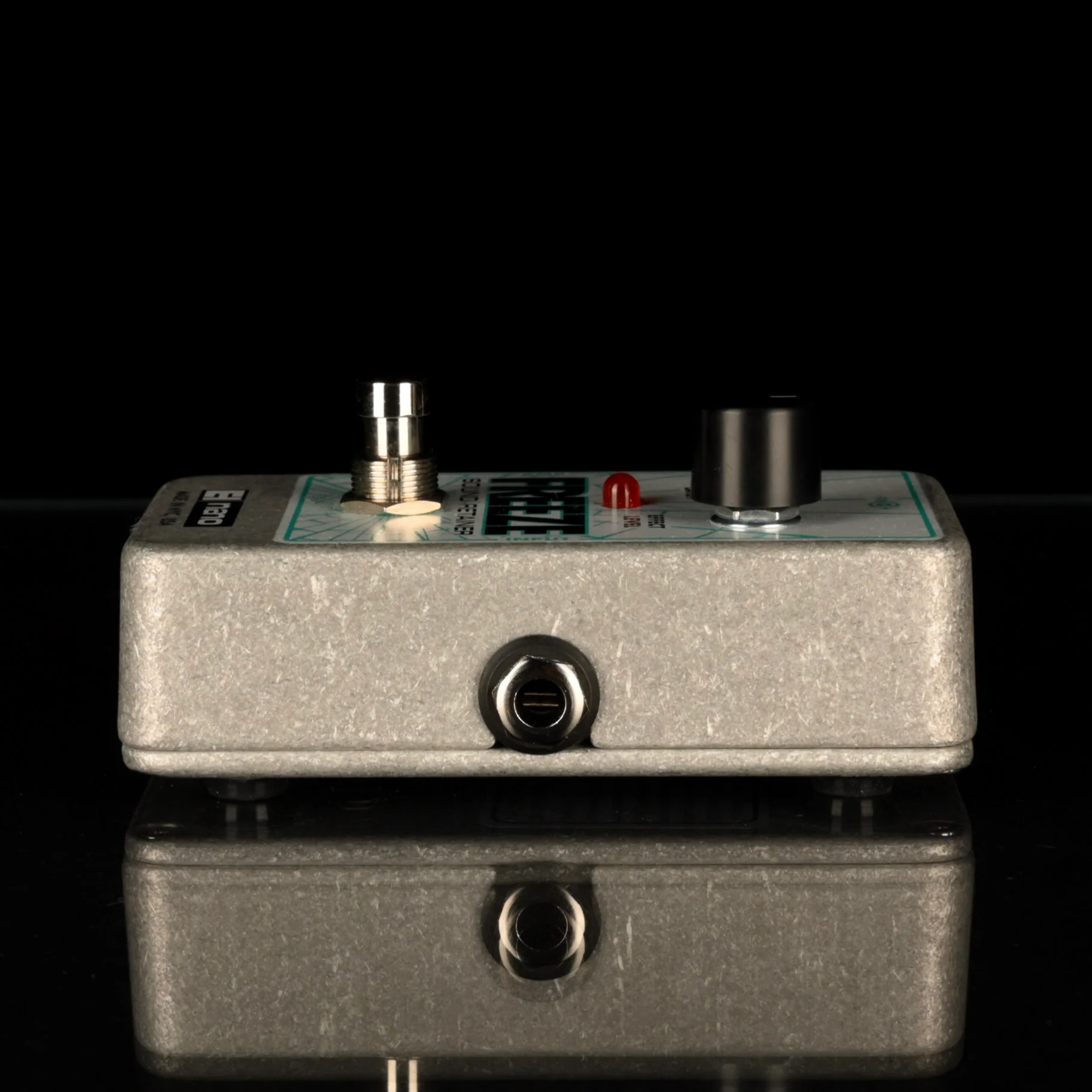 Used Electro-Harmonix Nano Freeze Sound Retainer Pedal with Box - Image 4