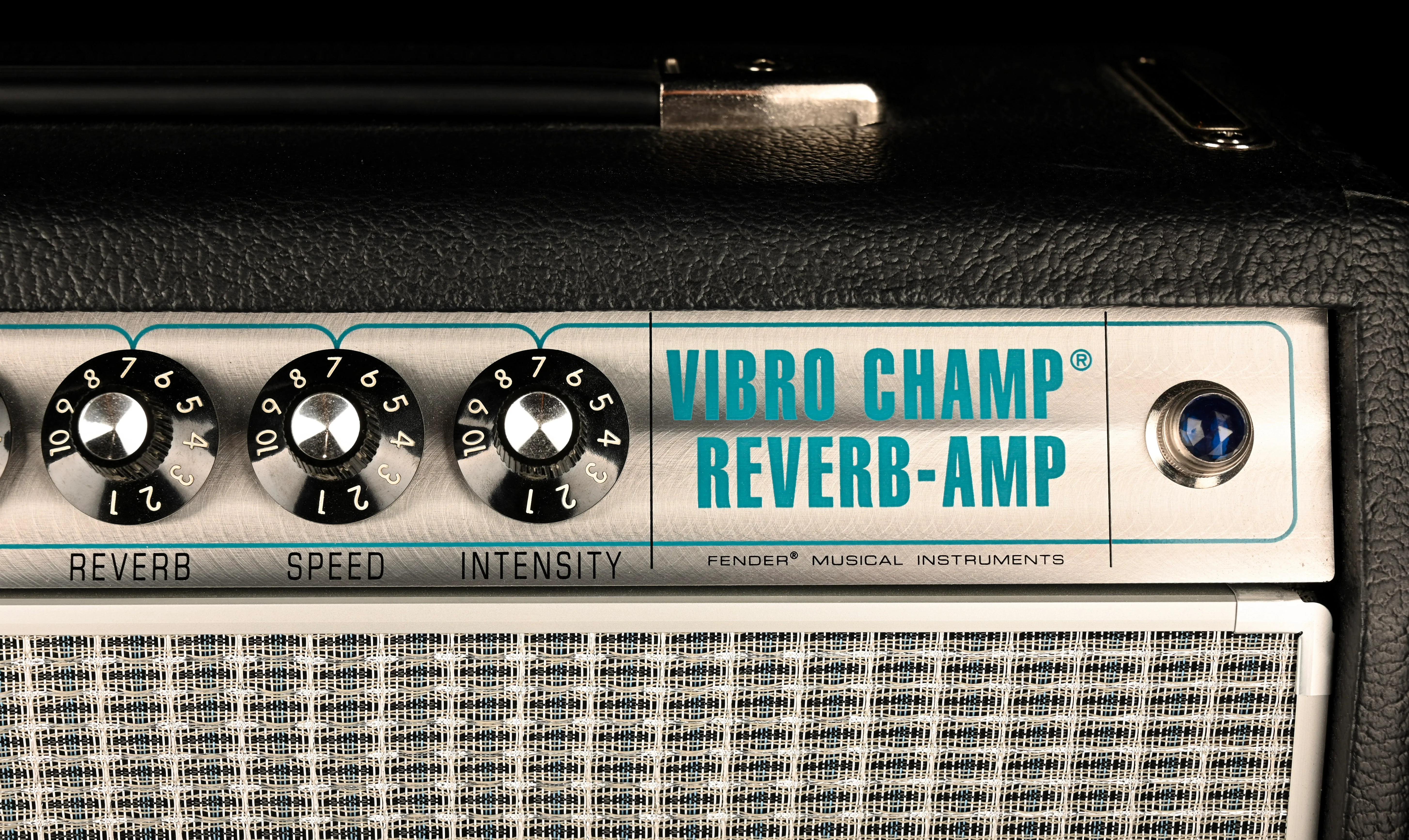 Used Fender '68 Custom Vibro Champ Reverb Black Guitar Amp Combo - Image 5