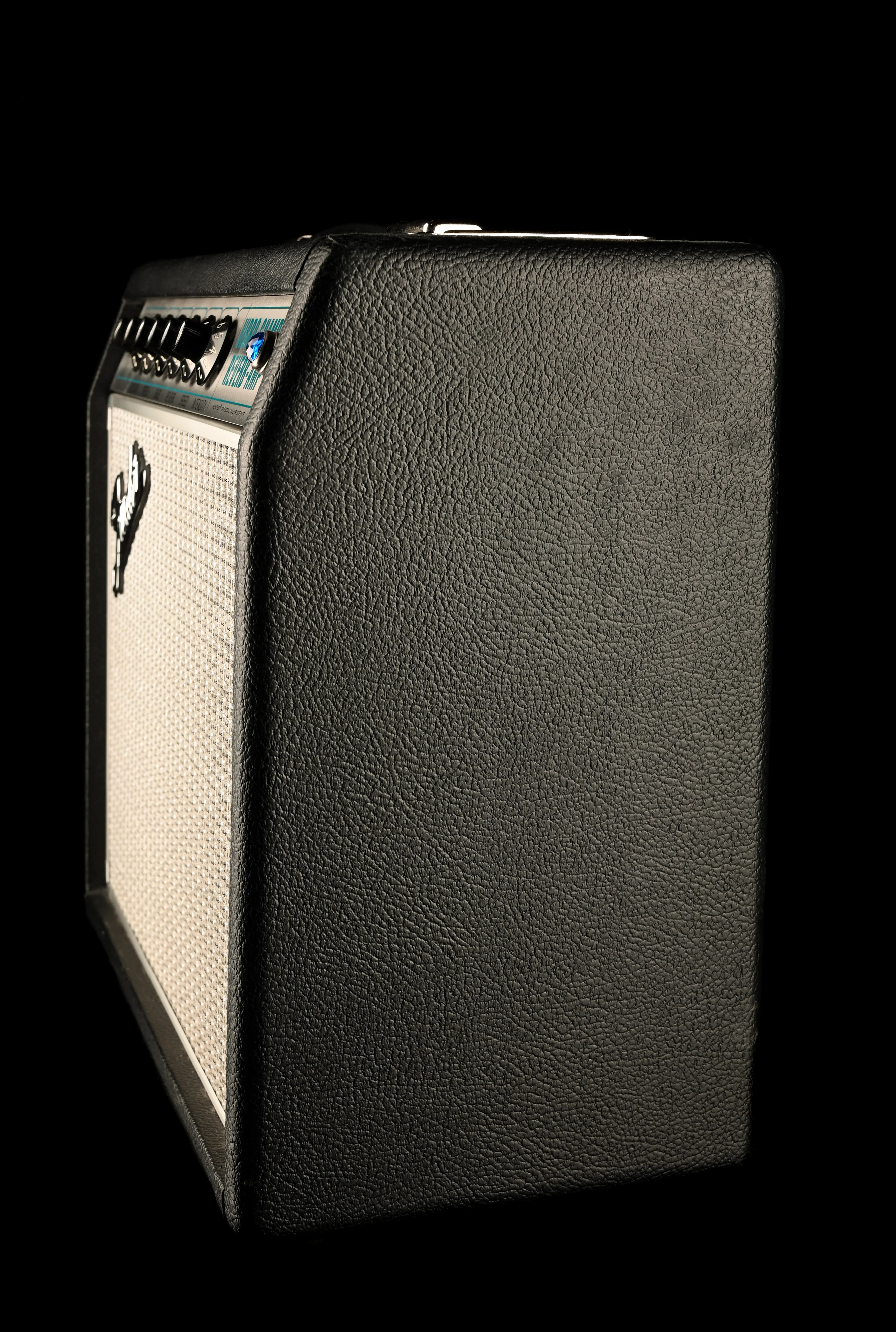 Used Fender '68 Custom Vibro Champ Reverb Black Guitar Amp Combo - Image 6